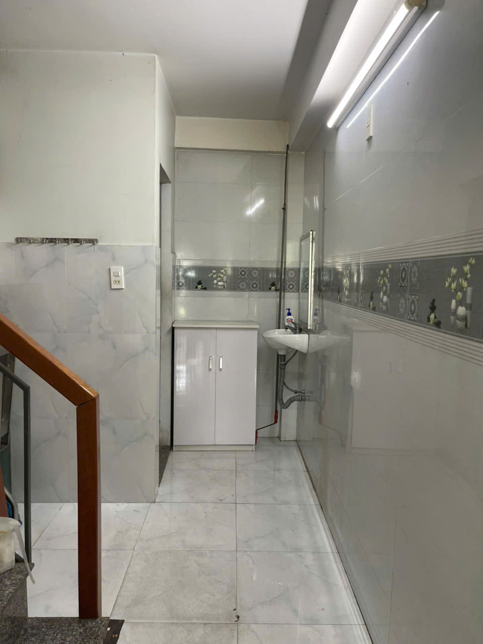 CHO THUÊ MẶT BẰNG MẶT TIỀN – PHÙ HỢP LÀM VĂN PHÒNG, HỚT TÓC NAM