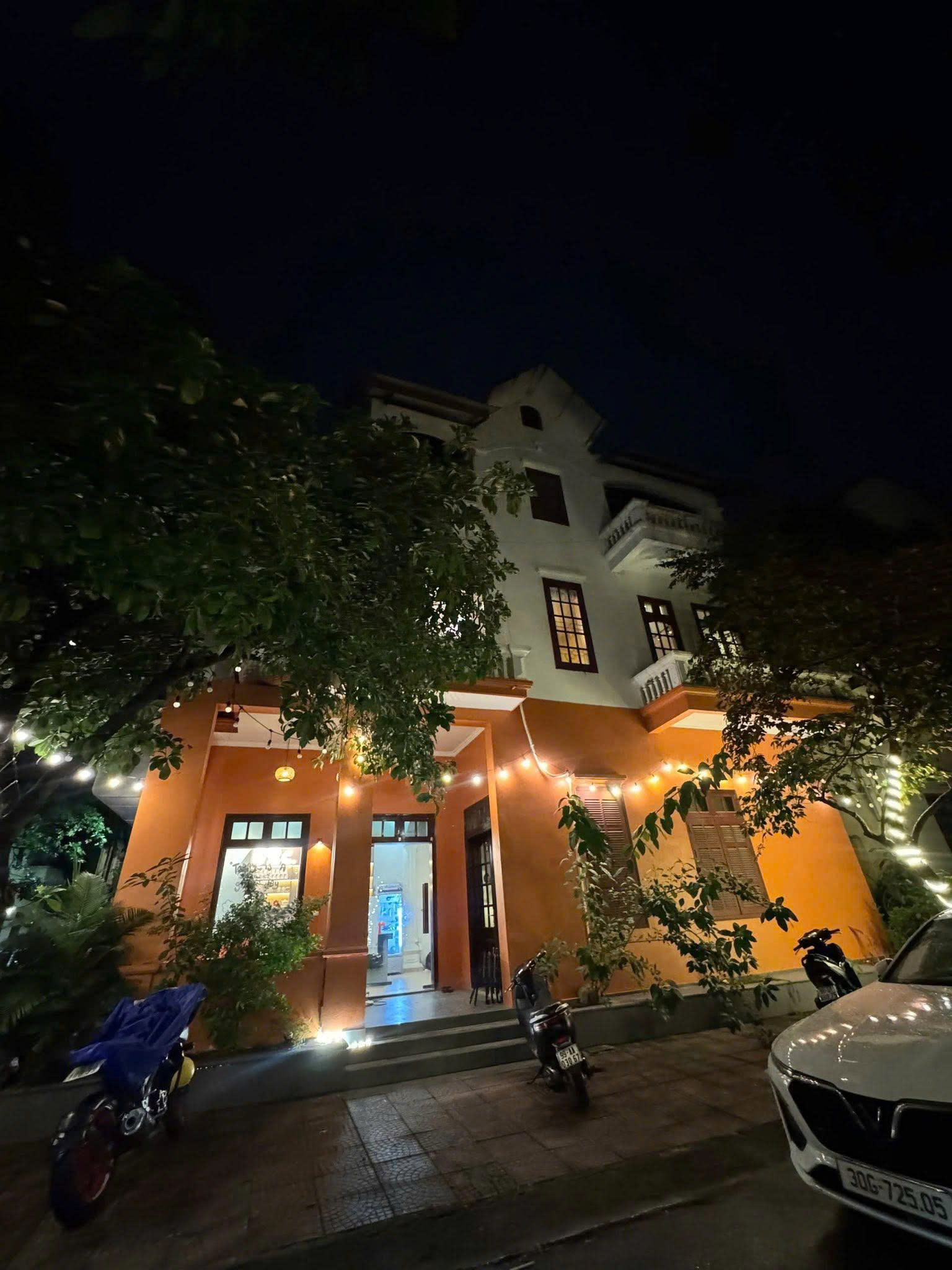 Vì ở xa k quản lý được nên mình cần sang nhượng quán cafe này Giá khởi nghiệp chỉ 2xxtr có thể làm chủ quán cafe rồi