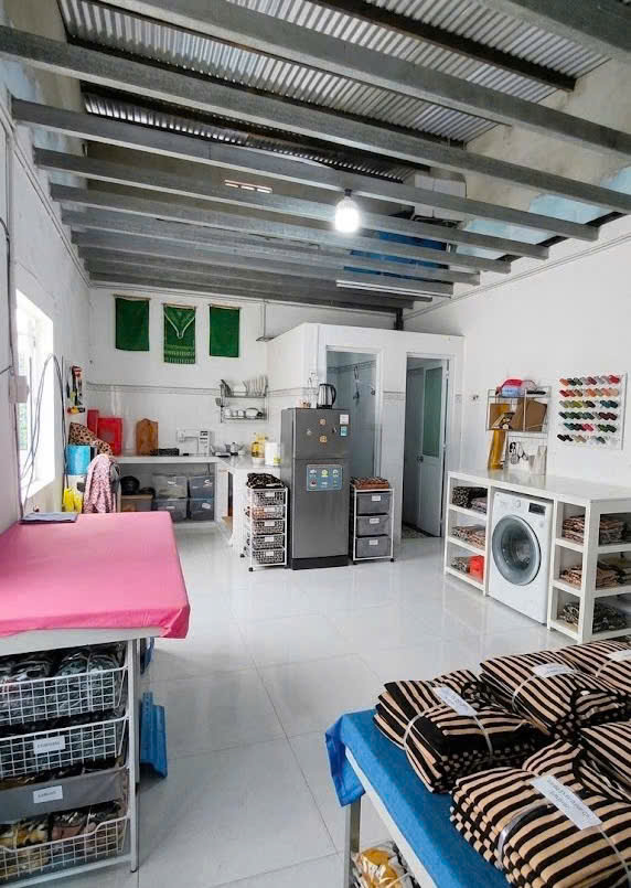 Bán nhà hẻm xe hơi Lạc Long Quân, QUẬN TÂN BÌNH, 4.3 x 17m (73 m2), giá 7.5 tỷ