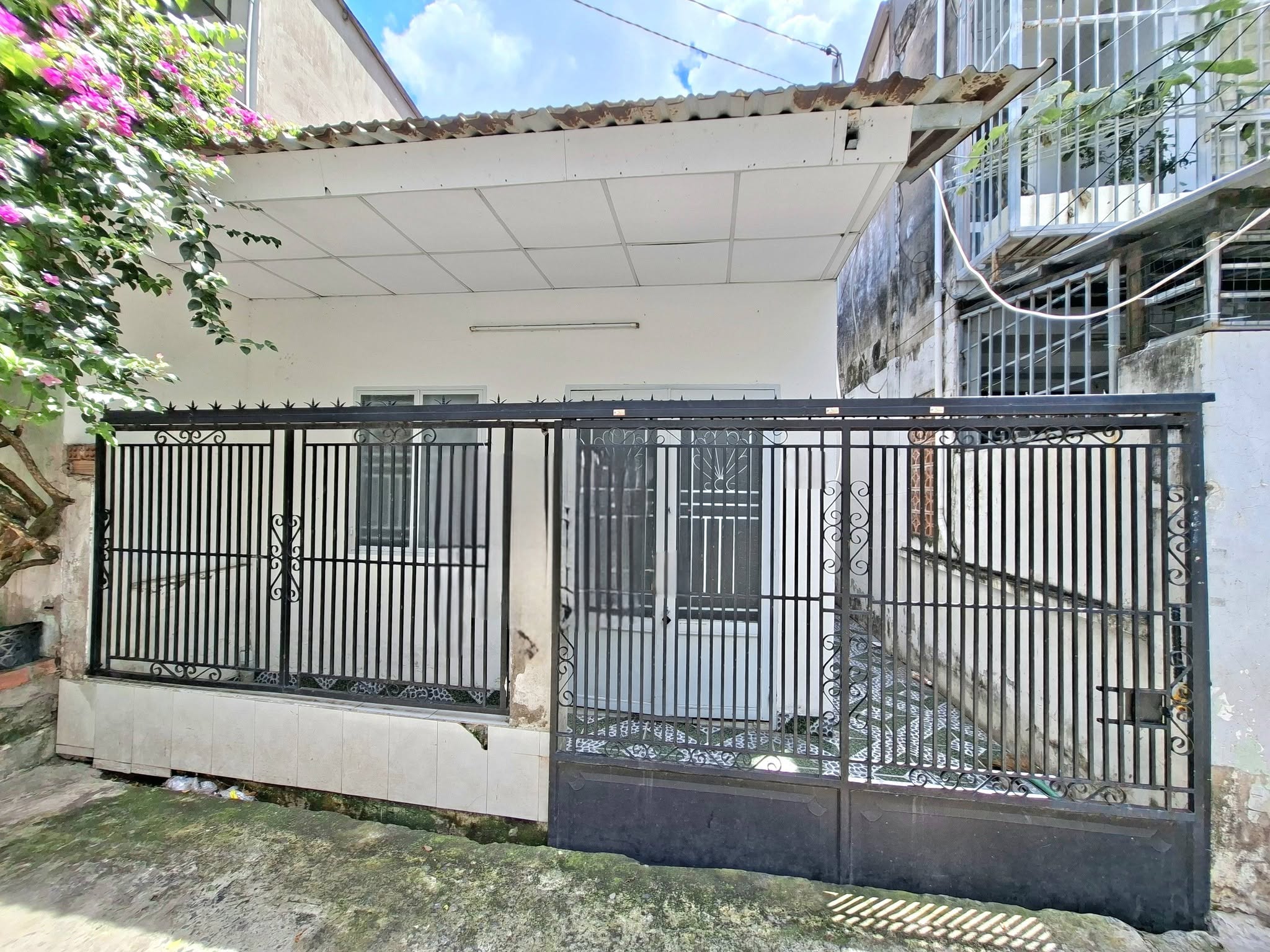 [Hiệp Bình Chánh] Nhà 2 mặt hẻm - Ngang 5.3 hiếm - Ngay chợ Hiệp Bình - SHR -  Chỉ 4.5 ty