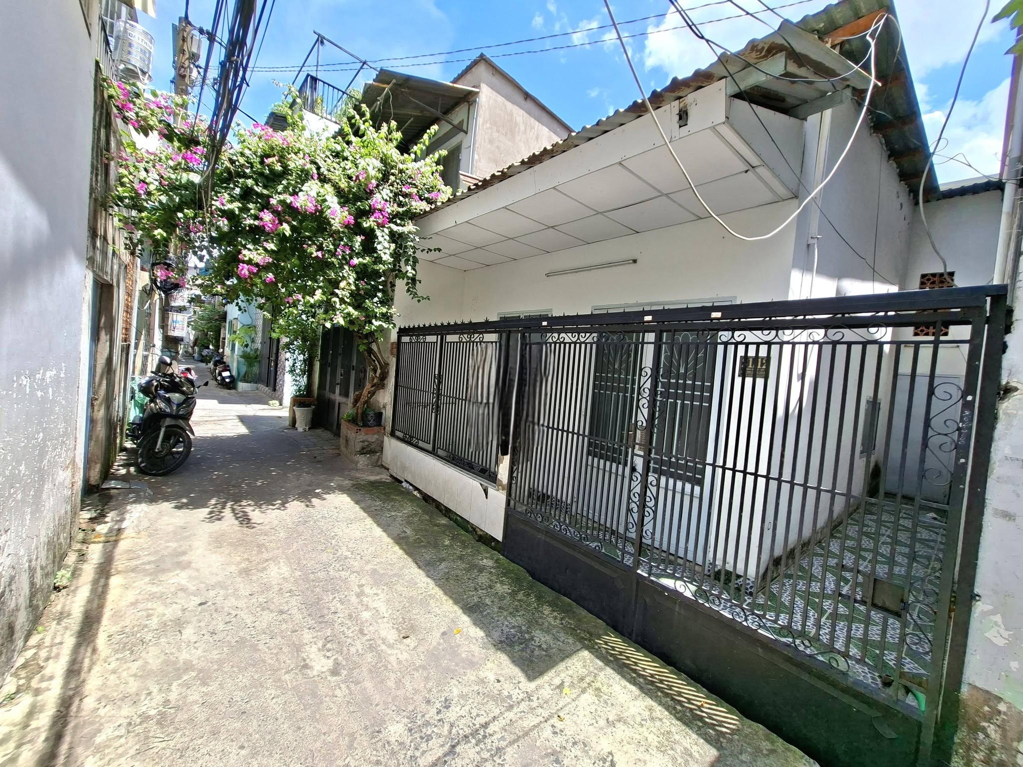 [Hiệp Bình Chánh] Nhà 2 mặt hẻm - Ngang 5.3 hiếm - Ngay chợ Hiệp Bình - SHR -  Chỉ 4.5 ty