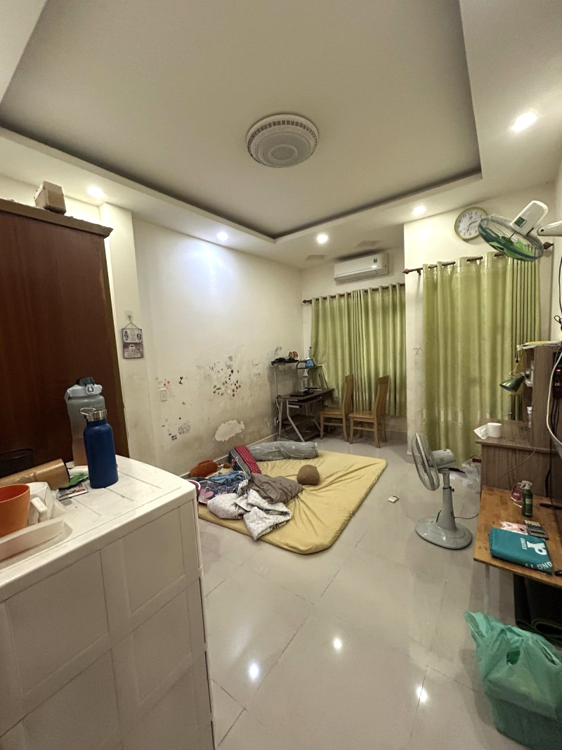 Bán Nhà Linh Chiểu Thủ Đức 62m² – 3 Tầng, 4 Phòng Ngủ – Hẻm Xe Hơi – Gần Vincom Võ Văn Ngân – Chỉ 6.5 Tỷ