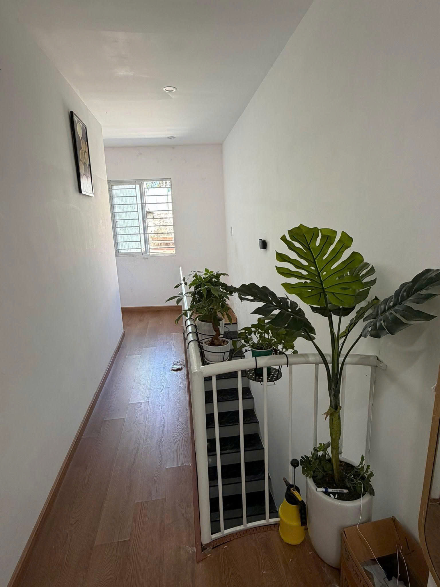 ♪ Nhà sát MT Hàn Mặc Tử thông 3/2, 47m2, 2 tầng để lại nội thất, 3.x tỷ