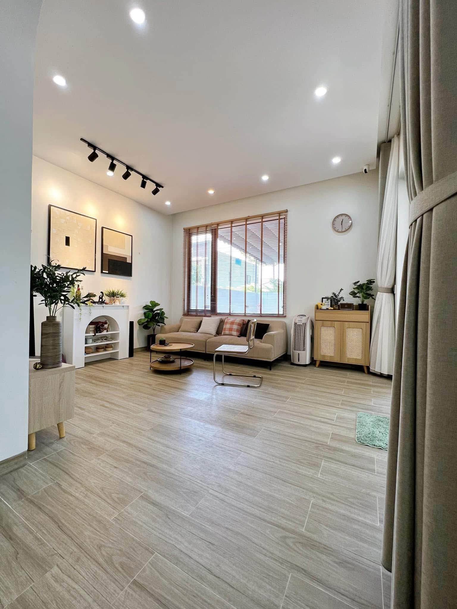 Biệt thự Lê Bôi, 7x22, 4 tầng, Hai mặt thoáng, căn góc, đường Phạm Thế Hiển