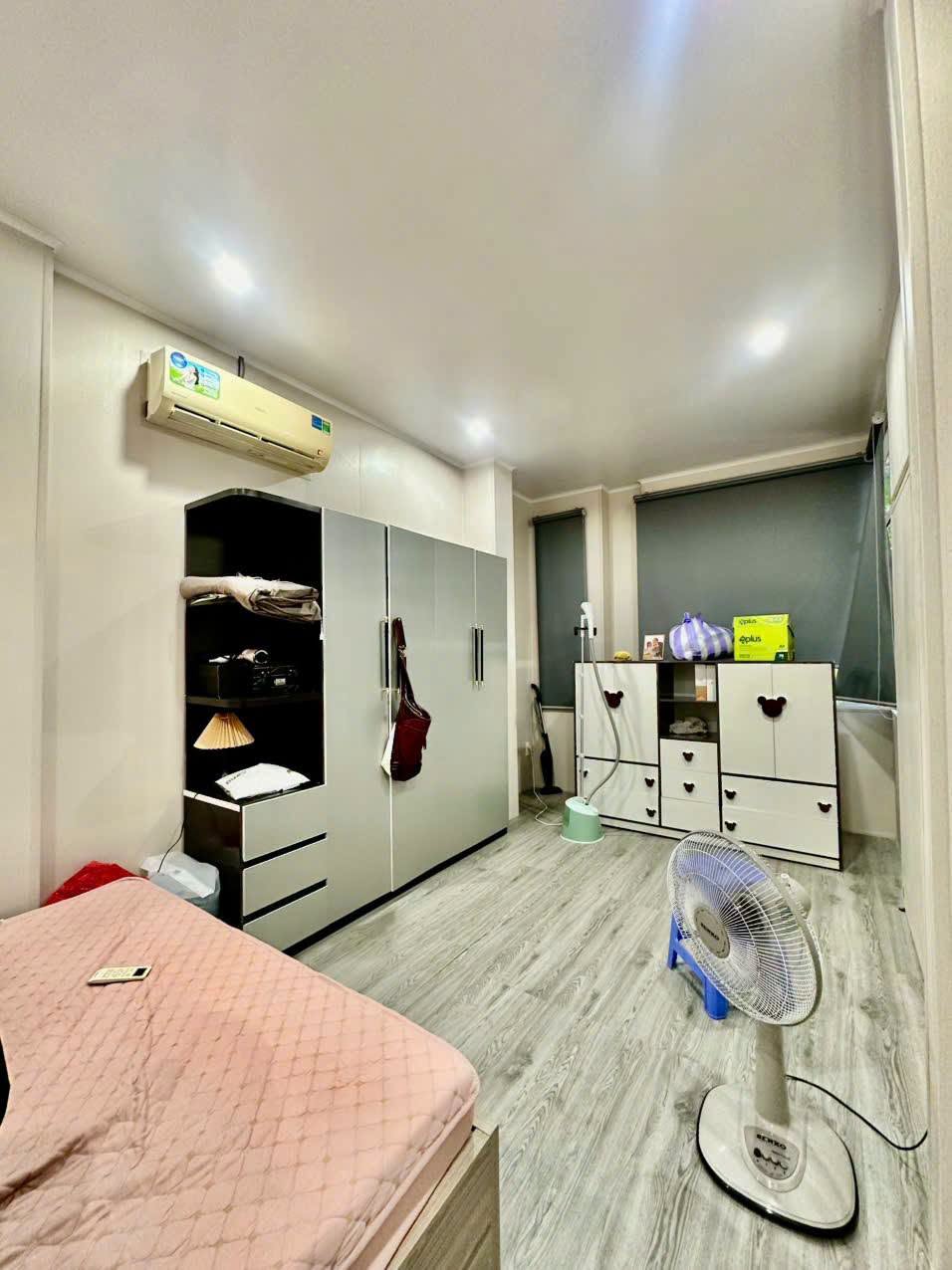 ♣ Lô Góc MT Tiểu La, đường 10.5m, 40m2, ngang 5m, 2.5 tầng cứng cáp, KD Ngon, 8.x tỷ