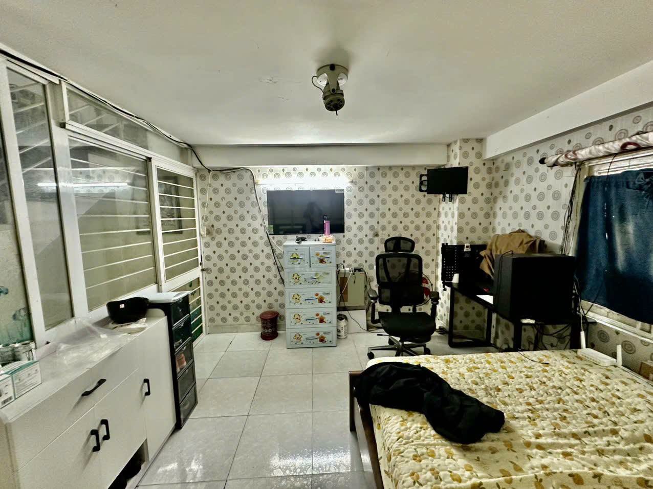 ♣ Lô Góc MT Tiểu La, đường 10.5m, 40m2, ngang 5m, 2.5 tầng cứng cáp, KD Ngon, 8.x tỷ
