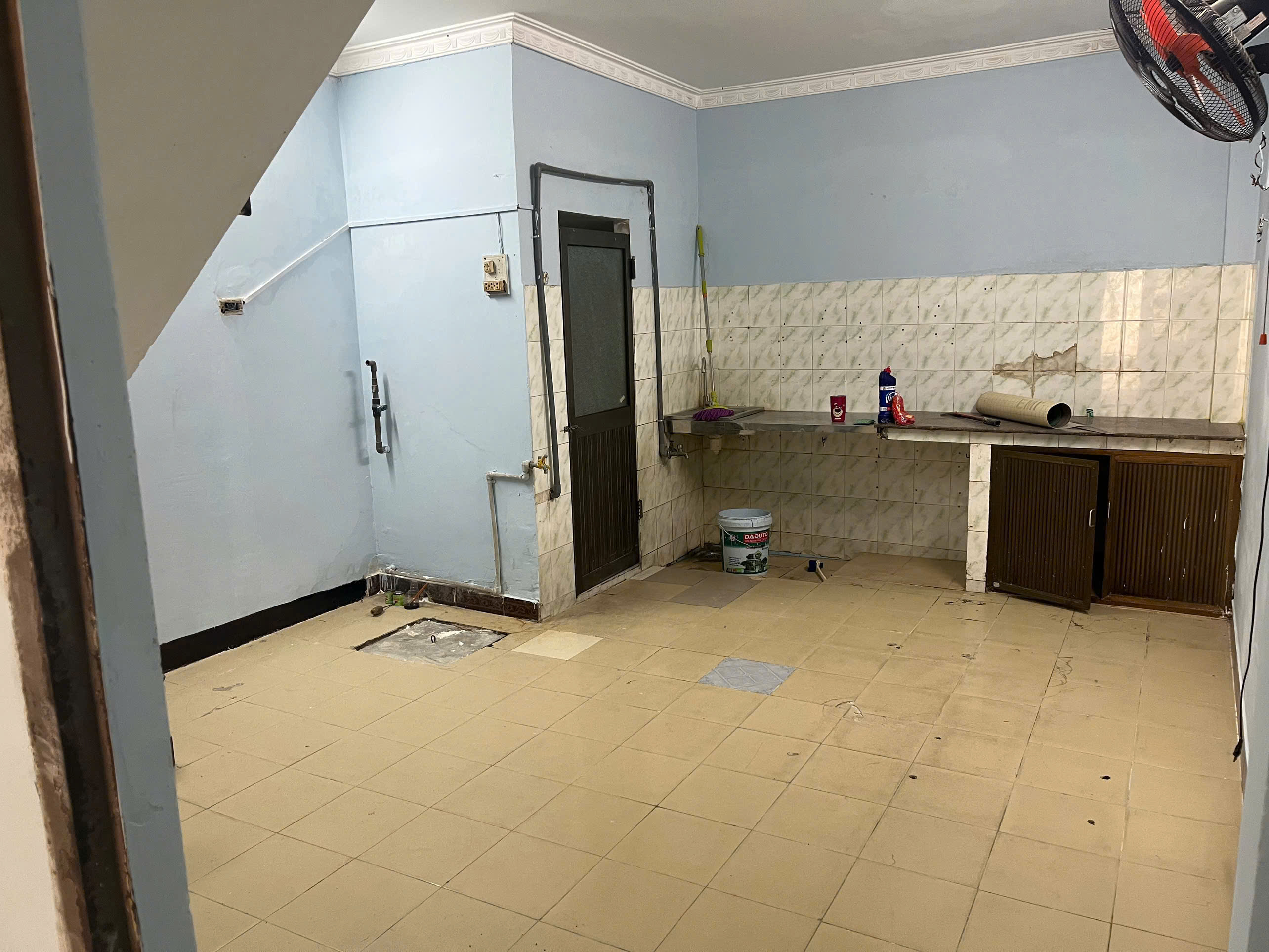 CHO THUÊ NHÀ RIÊNG 2 TẦNG , HẺM XE HƠI NI SƯ HUỲNH LIÊN, TÂN BÌNH
