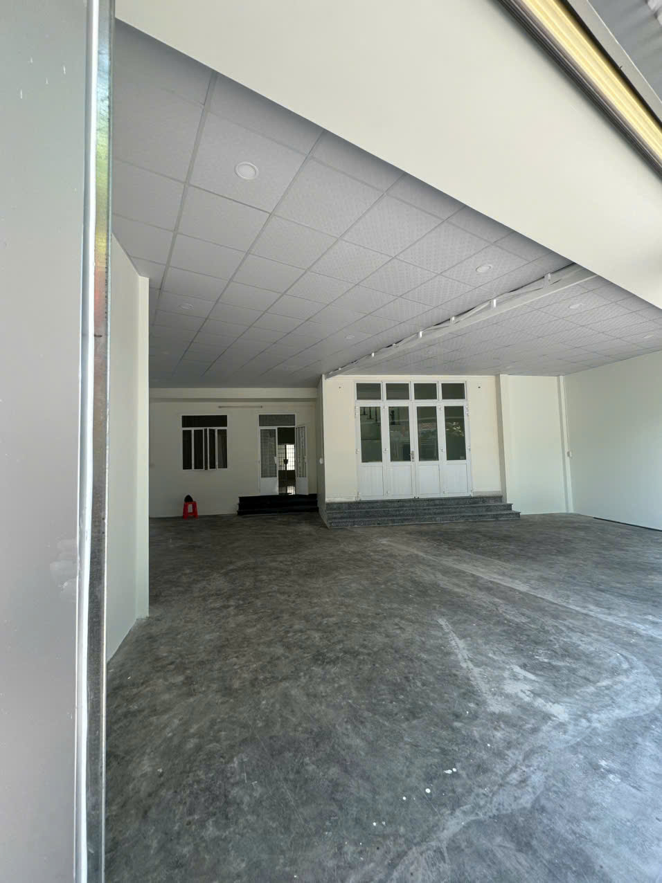 MẶT TIỀN LƯƠNG ĐỊNH CỦA, TÂY NHA TRANG, KHÁNH HÒA – NHÀ NGUYÊN CĂN 220M² – MẶT TIỀN GẦN 9M – GIÁ THUÊ CHỈ 13 TRIỆU