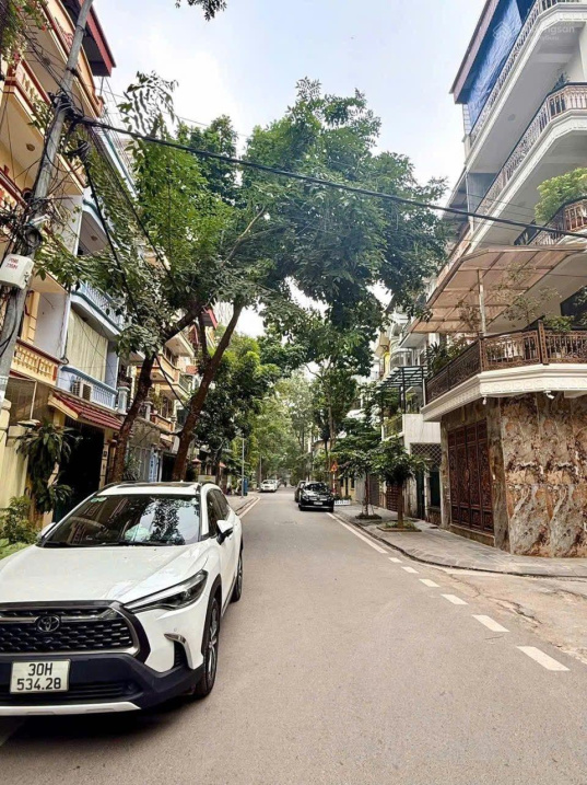 BÁN NHÀ PHÂN LÔ HOÀNG VĂN THÁI 60m², 5 TẦNG GIÁ 12 TỶ - NGÕ Ô TÔ TRÁNH - 2 MẶT NGÕ - Ô CHỜ THANG MÁY