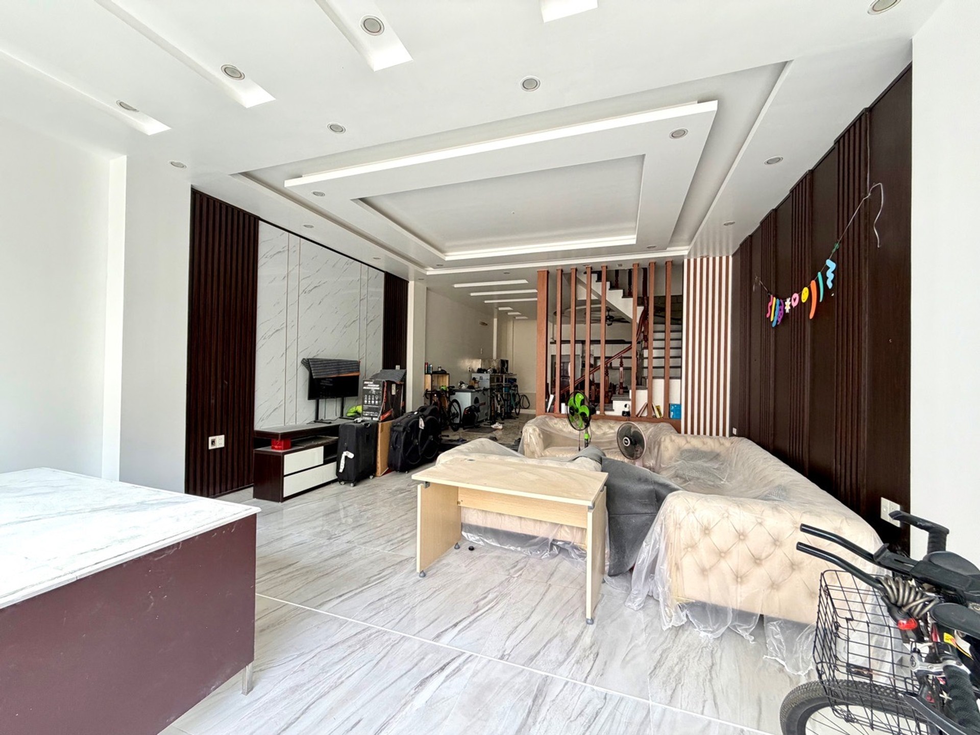 Hàng hiếm khu phân lô Quán Nam – Kênh Dương, vị trí đẹp, đường rộng 12m có vỉa hè, ô tô đỗ cửa ngày đêm.