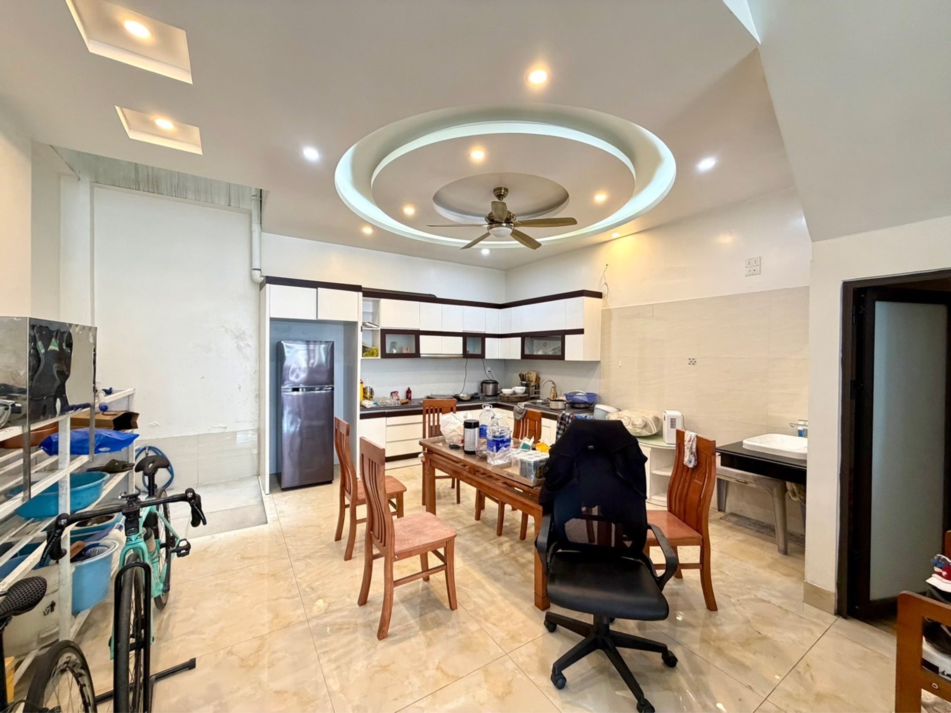 Hàng hiếm khu phân lô Quán Nam – Kênh Dương, vị trí đẹp, đường rộng 12m có vỉa hè, ô tô đỗ cửa ngày đêm.