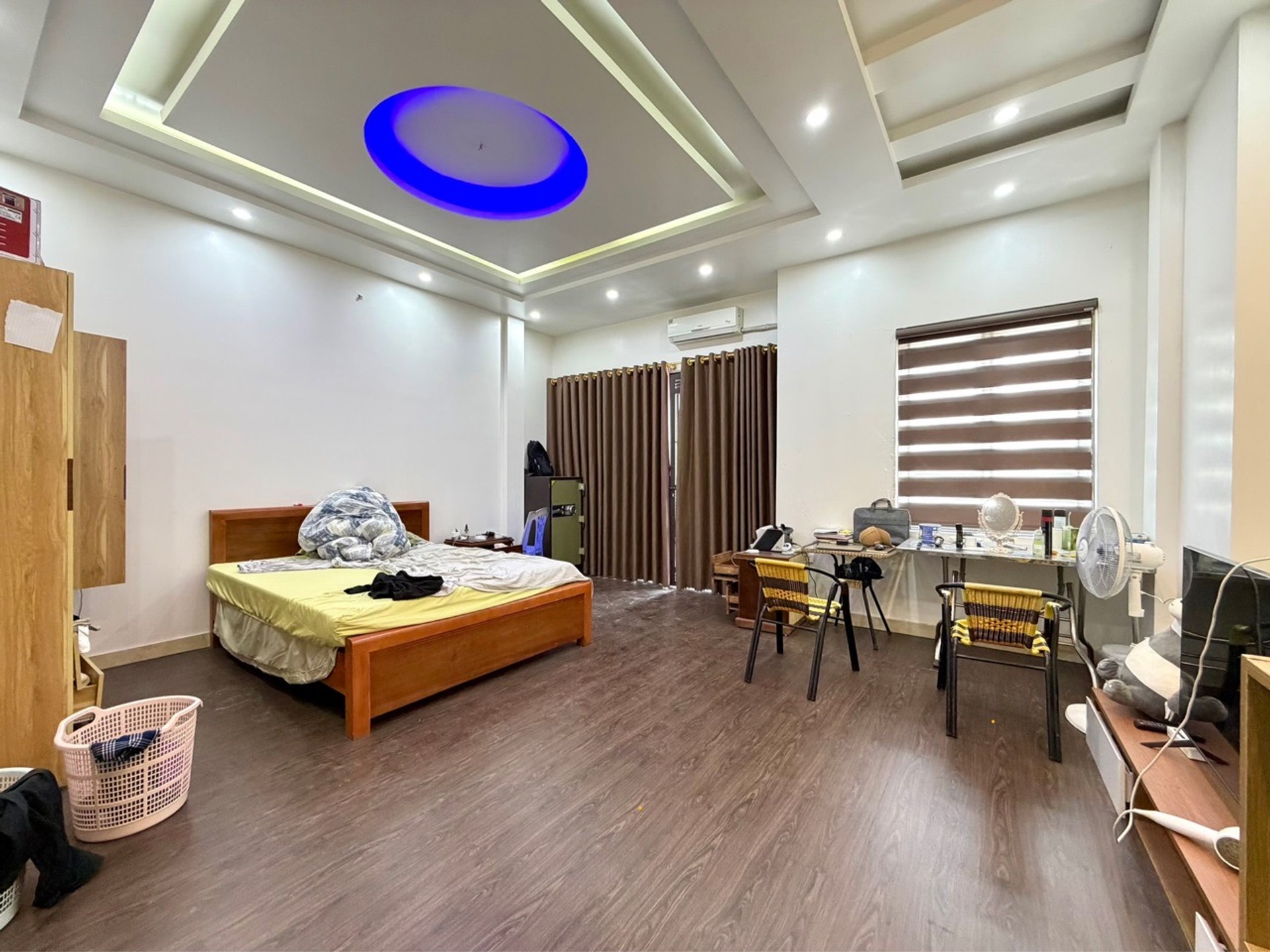 Hàng hiếm khu phân lô Quán Nam – Kênh Dương, vị trí đẹp, đường rộng 12m có vỉa hè, ô tô đỗ cửa ngày đêm.