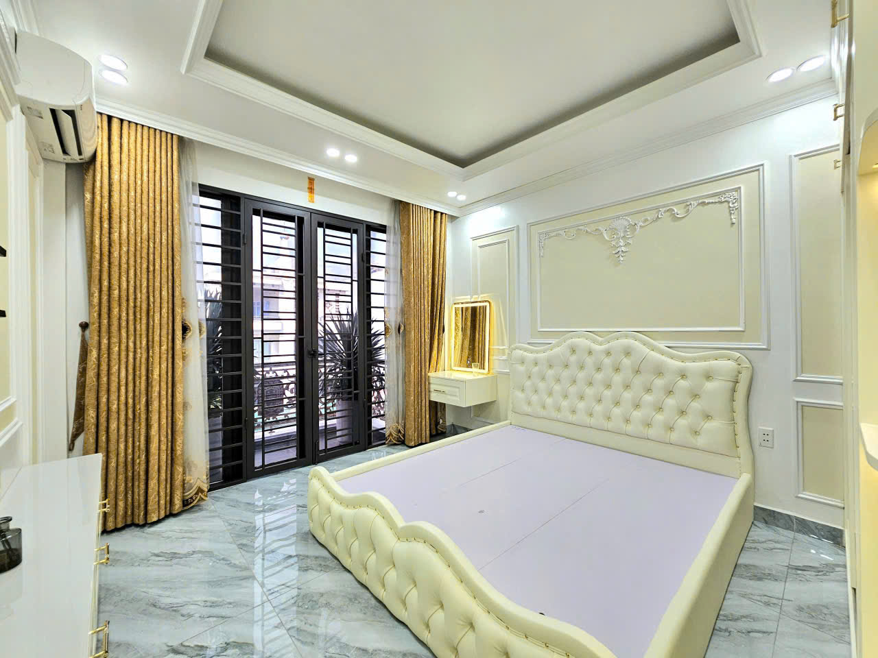 MẶT ĐƯỜNG KHÚC HẠO – THANG MÁY – FULL NỘI THẤT – 8,9 TỶ