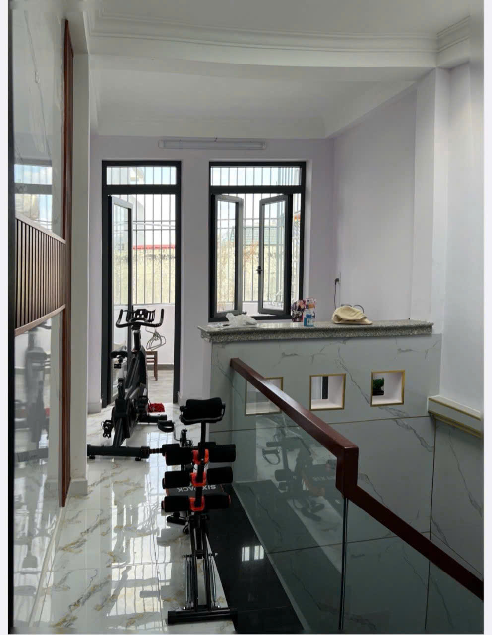bán nhà mặt tiền kinh doanh 
Ngang 3.3 dài 16m đúc xây dựng mới Q4 cạnh Q1-4
