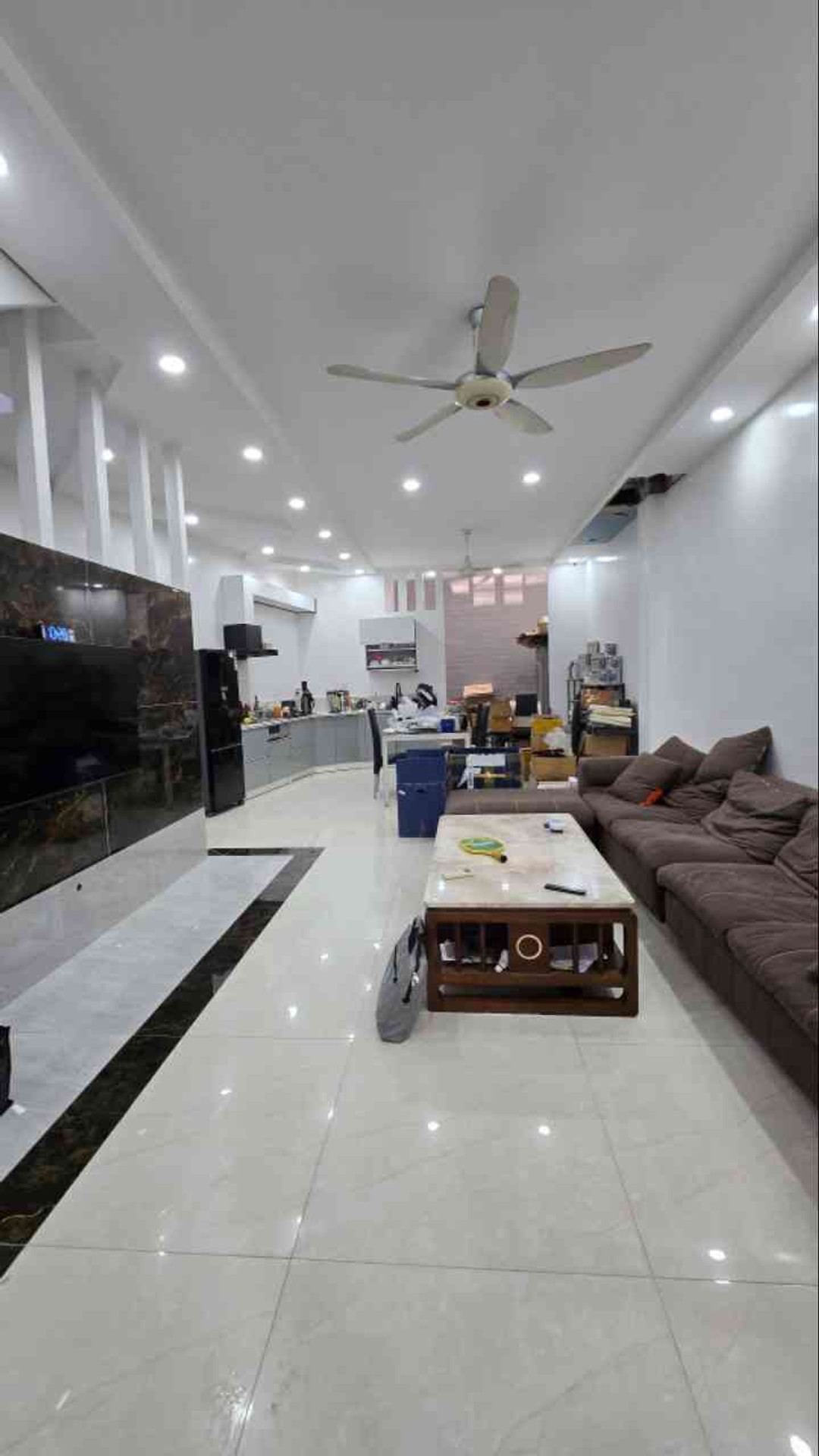 Nhà phố Lê Lợi - 77,5m² x 4 tầng, vị trí trung tâm, không gian sống yên tĩnh.