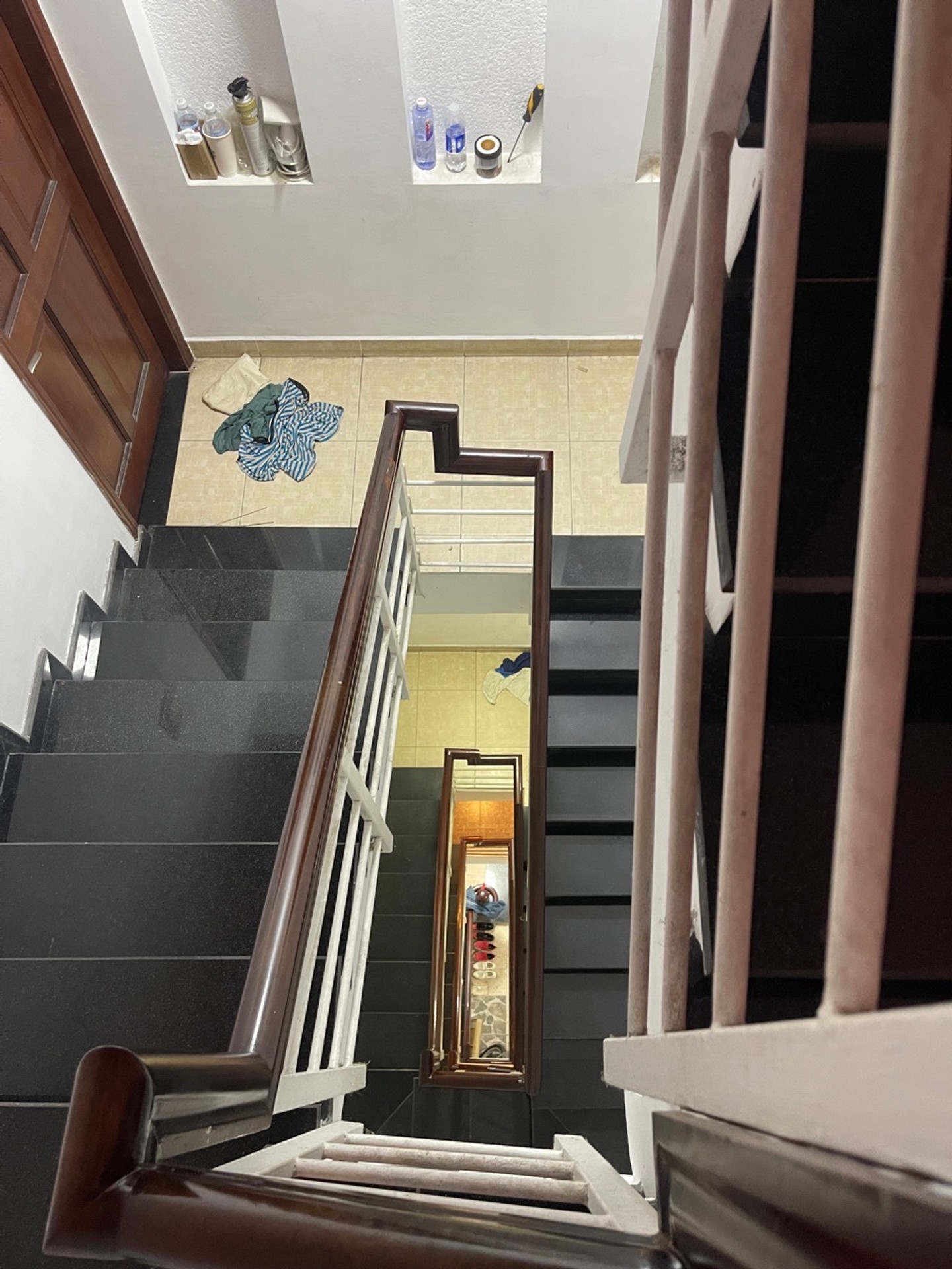 CHỦ CẦN BÁN GẤP NÊN GIẢM MẠNH NHÀ 5 TẦNG.