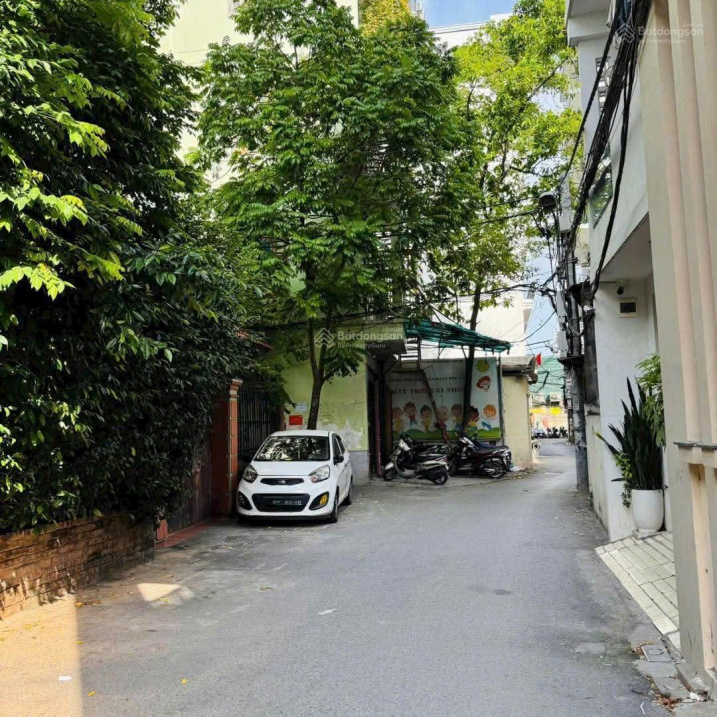NHÀ ĐẸP PHÂN LÔ HOÀNG VĂN THÁI - THANH XUÂN - 55M² MẶT TIỀN KHỦNG 4.5M - NGÕ Ô TÔ TRÁNH - HAI THOÁNG