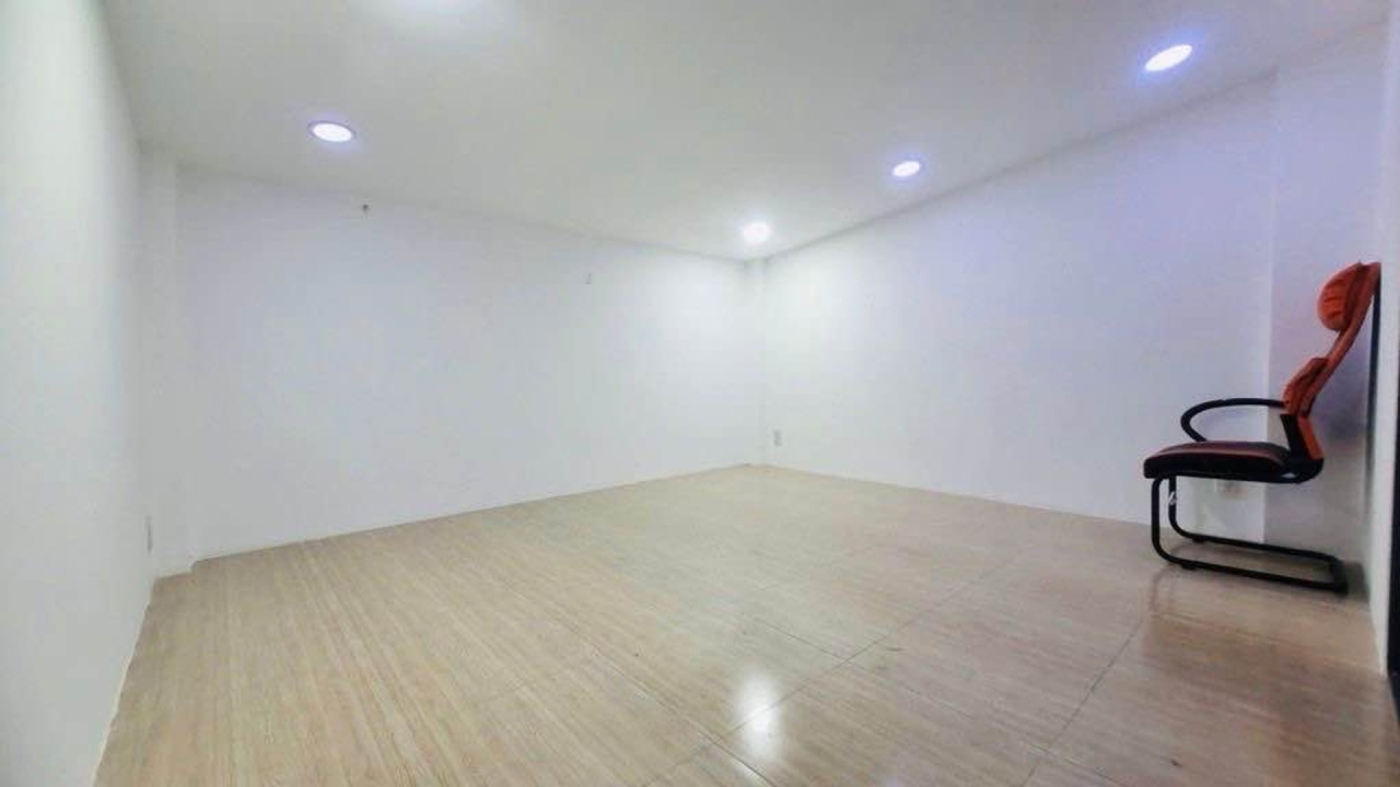 [KH024*] Nhà mới vào ở ngay gần chợ Thạch Đà, giá chỉ 5.x tỷ
