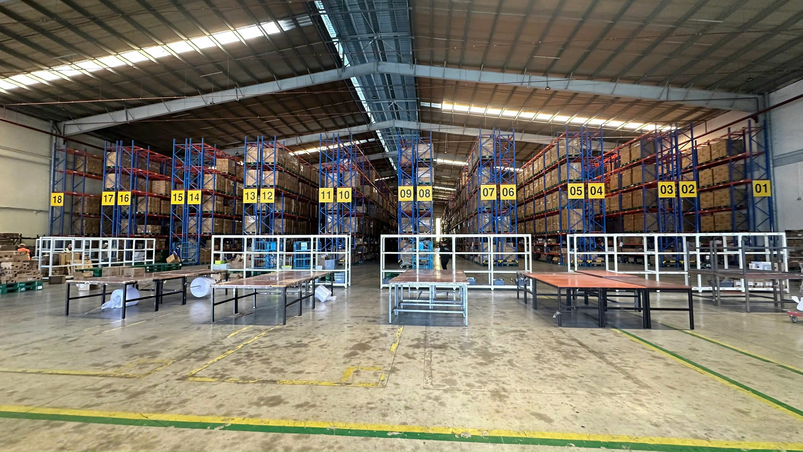 Bán Tổ Hợp Xưởng KCN Long Hậu, Cần Giuộc, Long An , 69.000m²  Mặt Tiền 443m  Giá 650 Tỷ