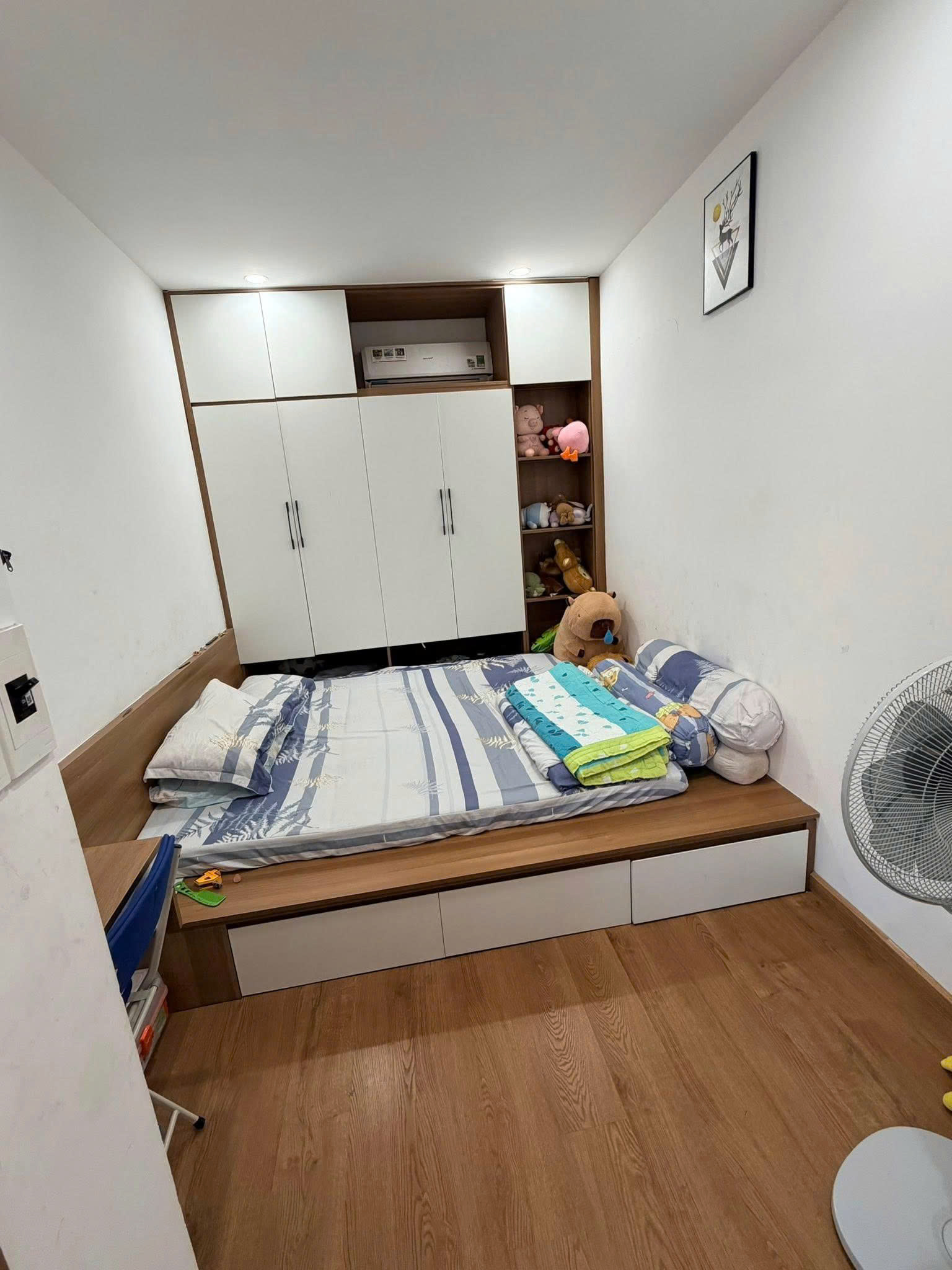 # Nhà sát MT Hàn Mặc Tử, kiệt thông, 47m2, ngang 4.2m, 2 tầng để lại nội thất, 3.x tỷ