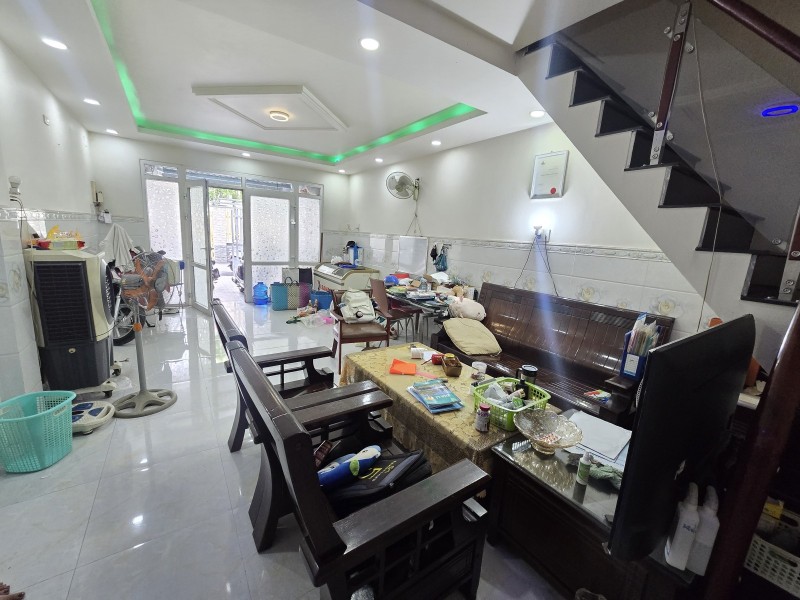 Bán nhà  đường Số 2, Tăng Nhơn Phú B, Q9, Thủ Đức, TP HCM. DT 82m2, 2 tầng, SHR. Giá 6,75 tỷ.