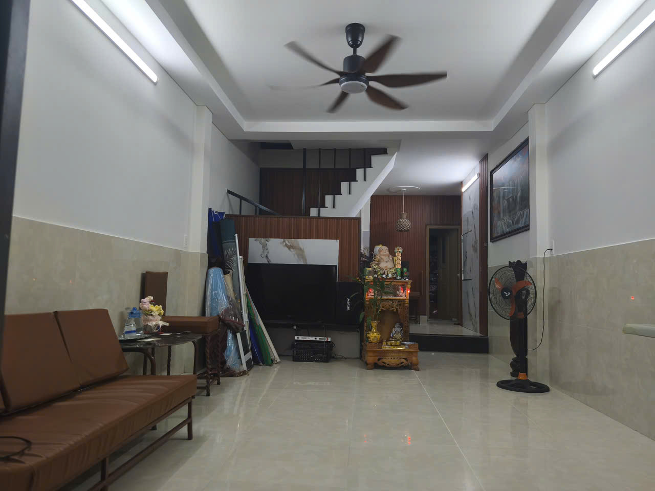 ♪  Giảm Sâu 500tr Sau MT Lê Đình Lý, 65m2, 2 tầng sạch đẹp, 3PN, sân rộng, 3.9x tỷ