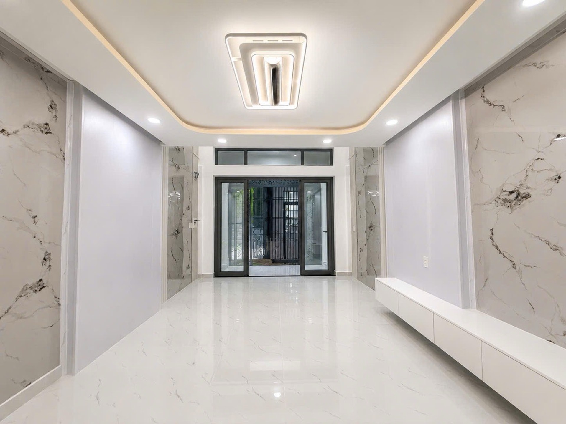 CHỦ ĐỊNH CƯ NƯỚC NGOÀI GỬI BÁN DÙM 62m2 ĐƯỜNG HUỲNH THIÊN LỘC CHỈ 6 ĐỒNG HƠN.-4
