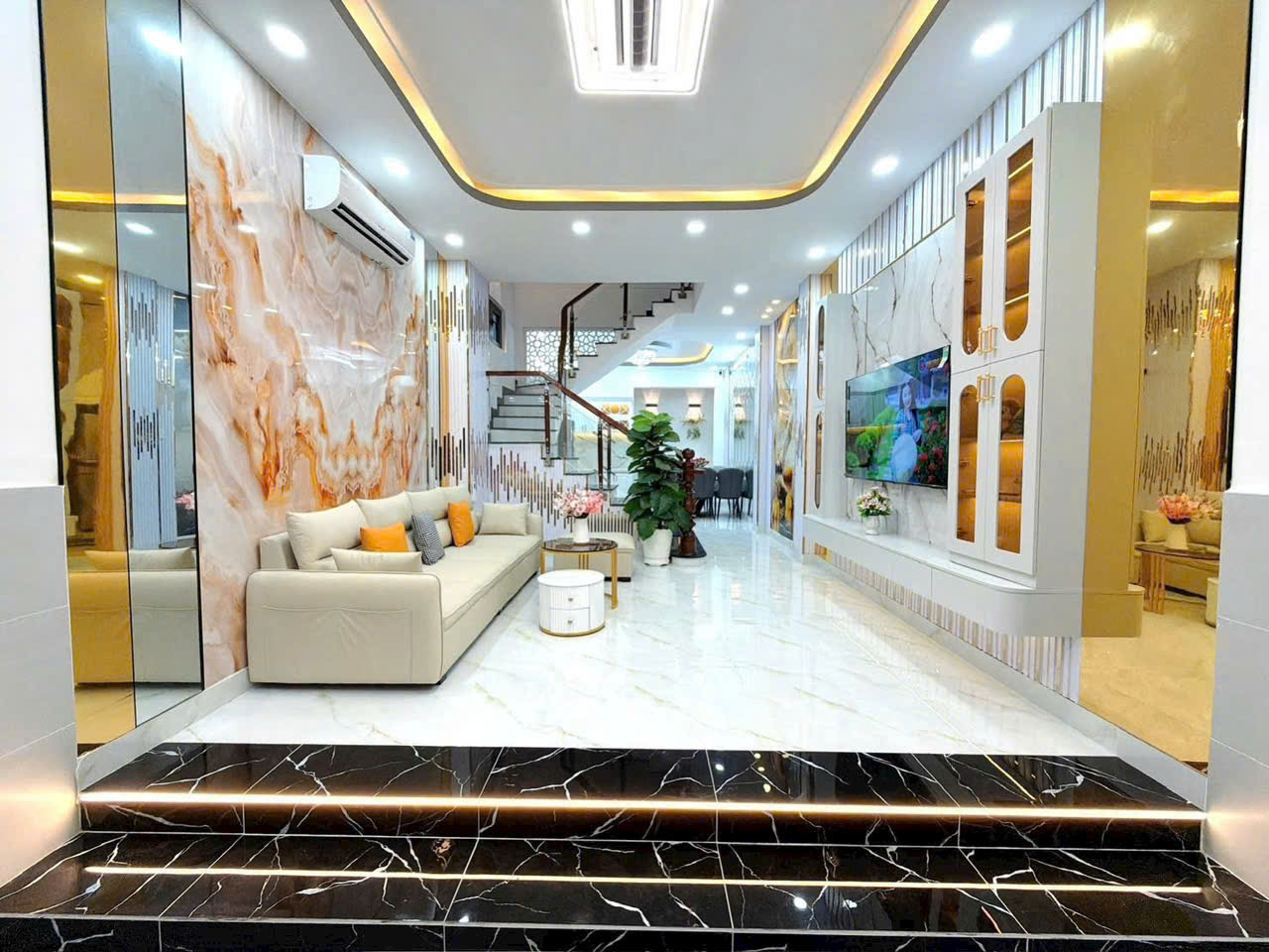MT KINH DOANH -CHỈ 8 TỶ 900 - 4 TẦNG - 4X16,5-3