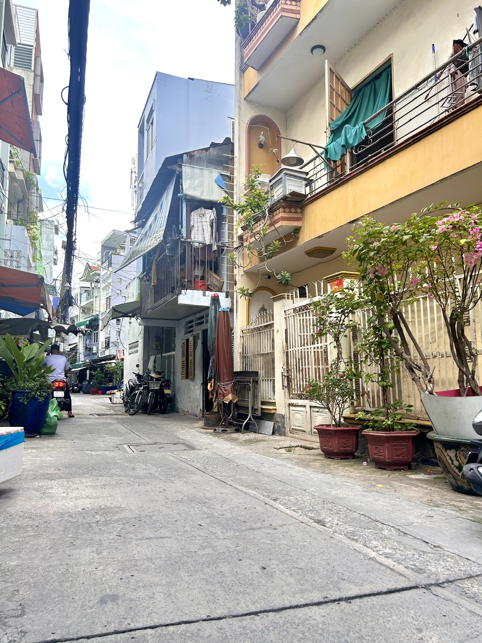 BÁN SIÊU PHẨM MT XE HƠI ĐẬU CỬA Đ.TÔN THẤT THUYẾT- CHỈ 5.2T- LƯU THÔNG THUẬN TIỆN- Đ.KHÁNH HỘI- HOÀNG DIỆU- BẾN VÂN ĐỒN- NGUYỄN TẤT THÀNH.-3