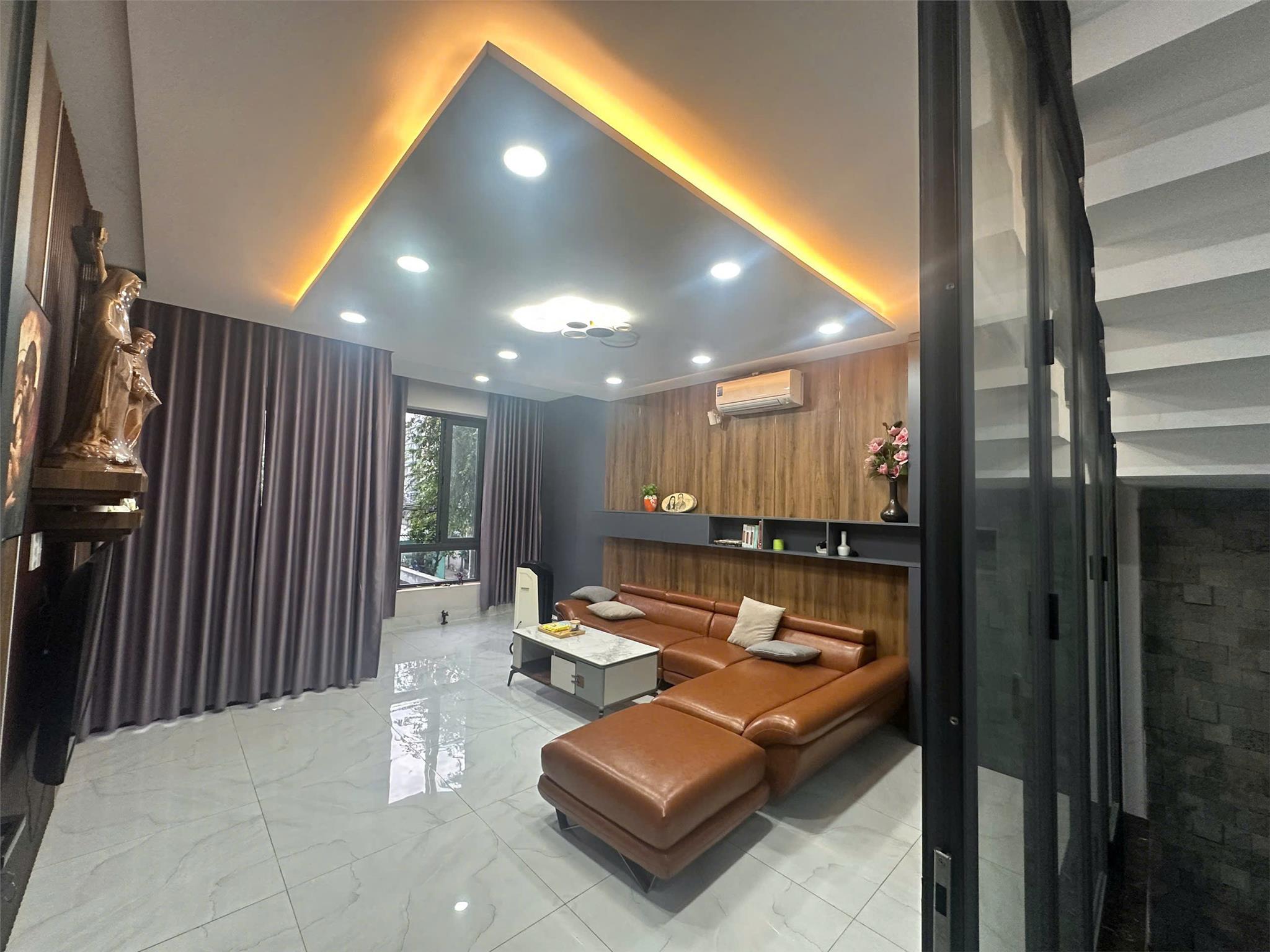 XUÂN THỚI ĐÔNG HÓC MÔN TRỤC NHƯA 8M, 3TẦNG, 160M2, NHINHT 6T-4
