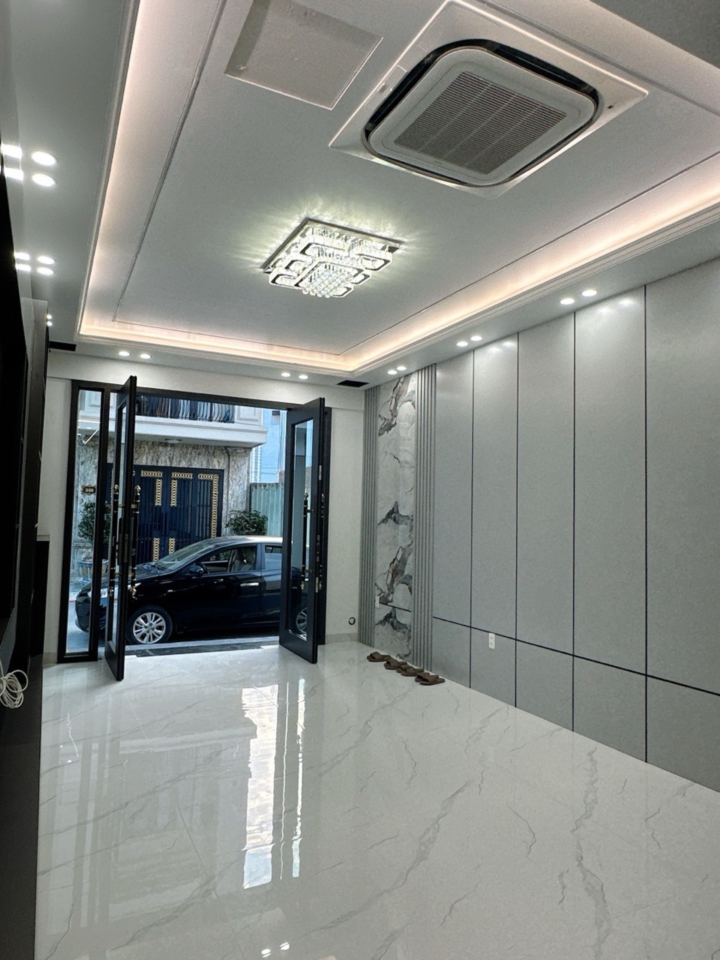 Bán nhà TĐC Cây Đa - 40m² x 6 tầng độc lập, thang máy, nội thất cao cấp.