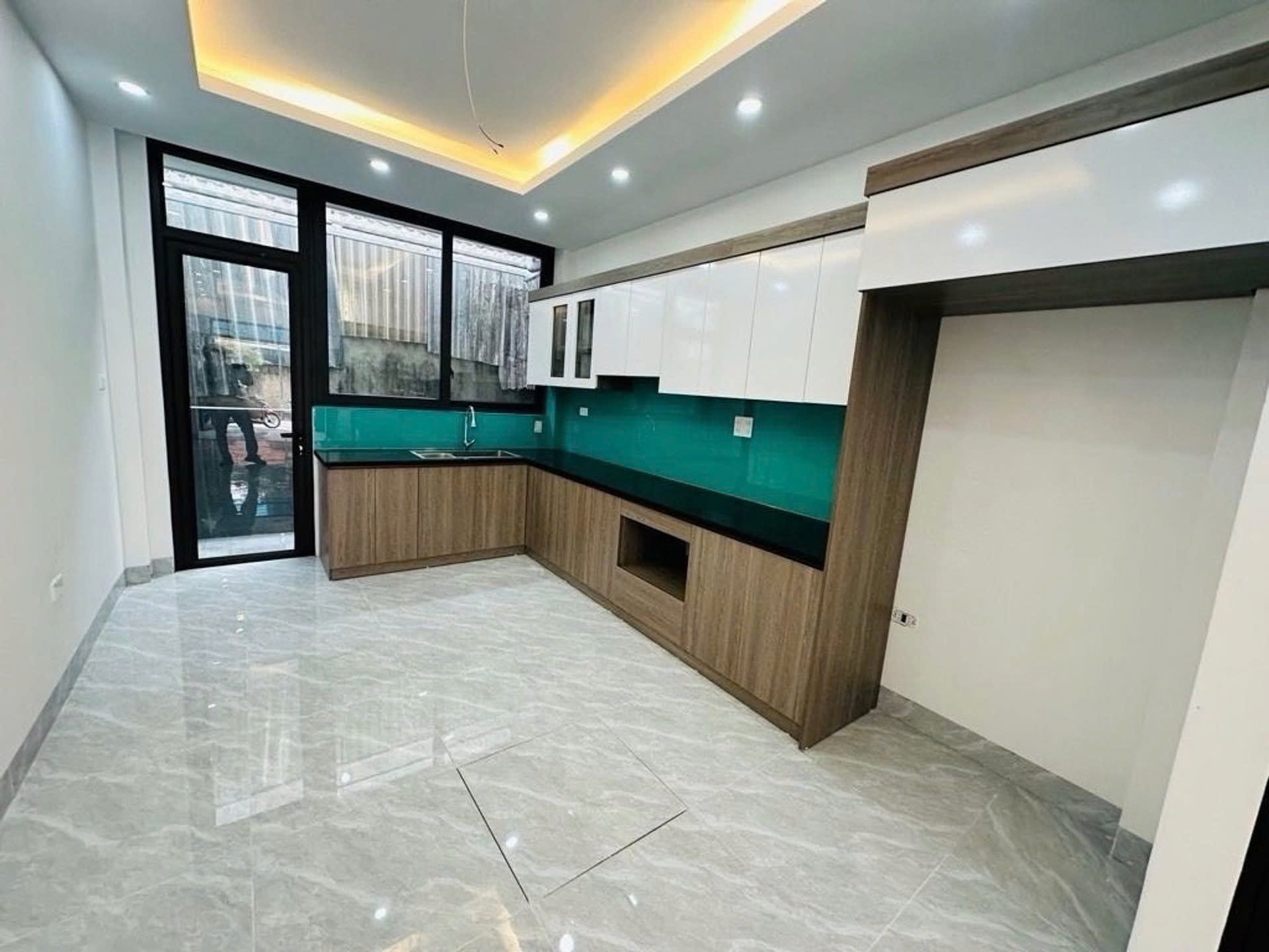 Bán nhà đẹp mặt đường Bãi Thụy, xã Đan Phượng - Đường ô tô tránh, phù hợp vừa ở vừa kinh doanh-2