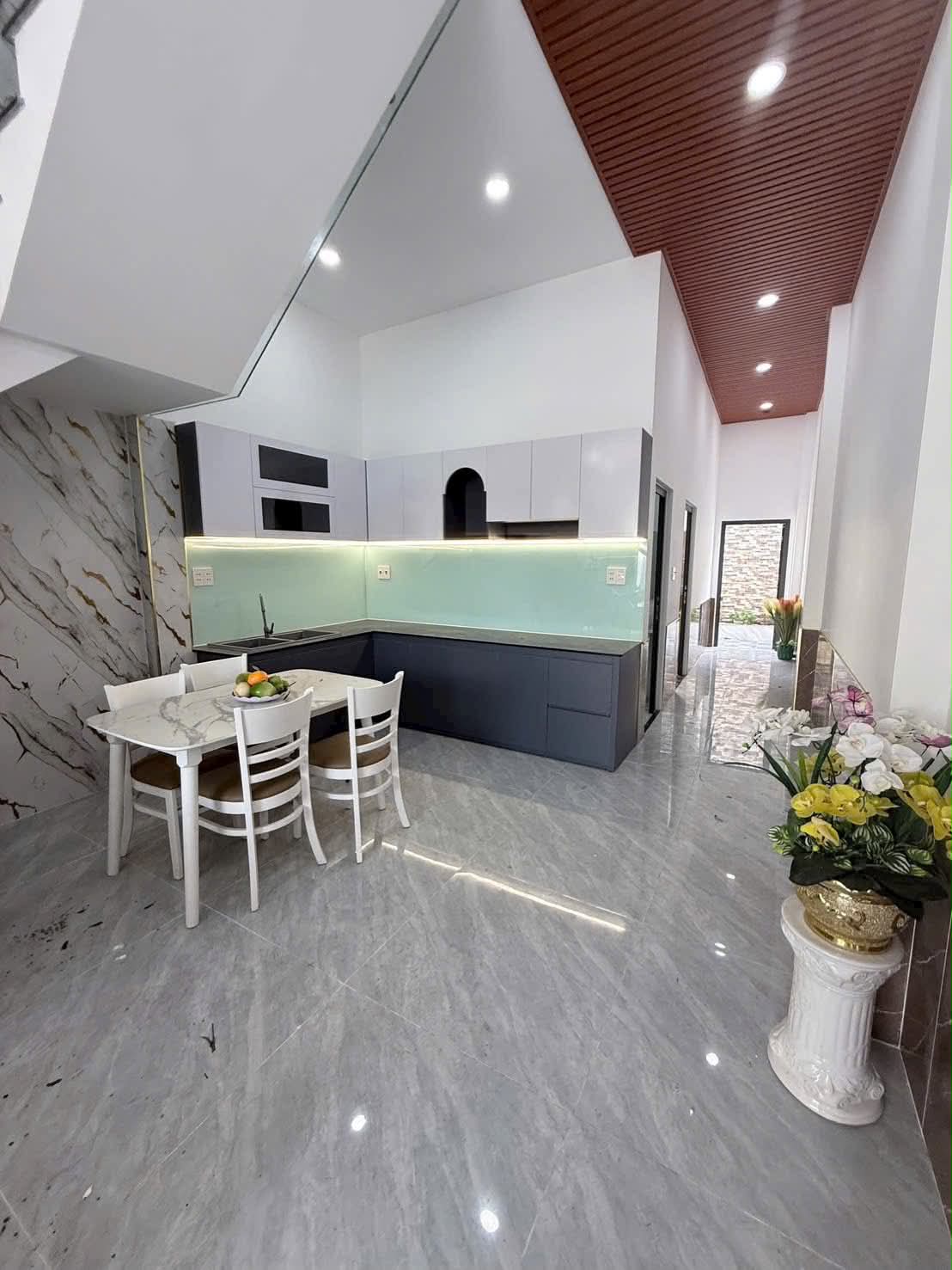 Mẫu nhà tân cổ điển đẹp – Không gian rộng rãi, ở lâu dài-1