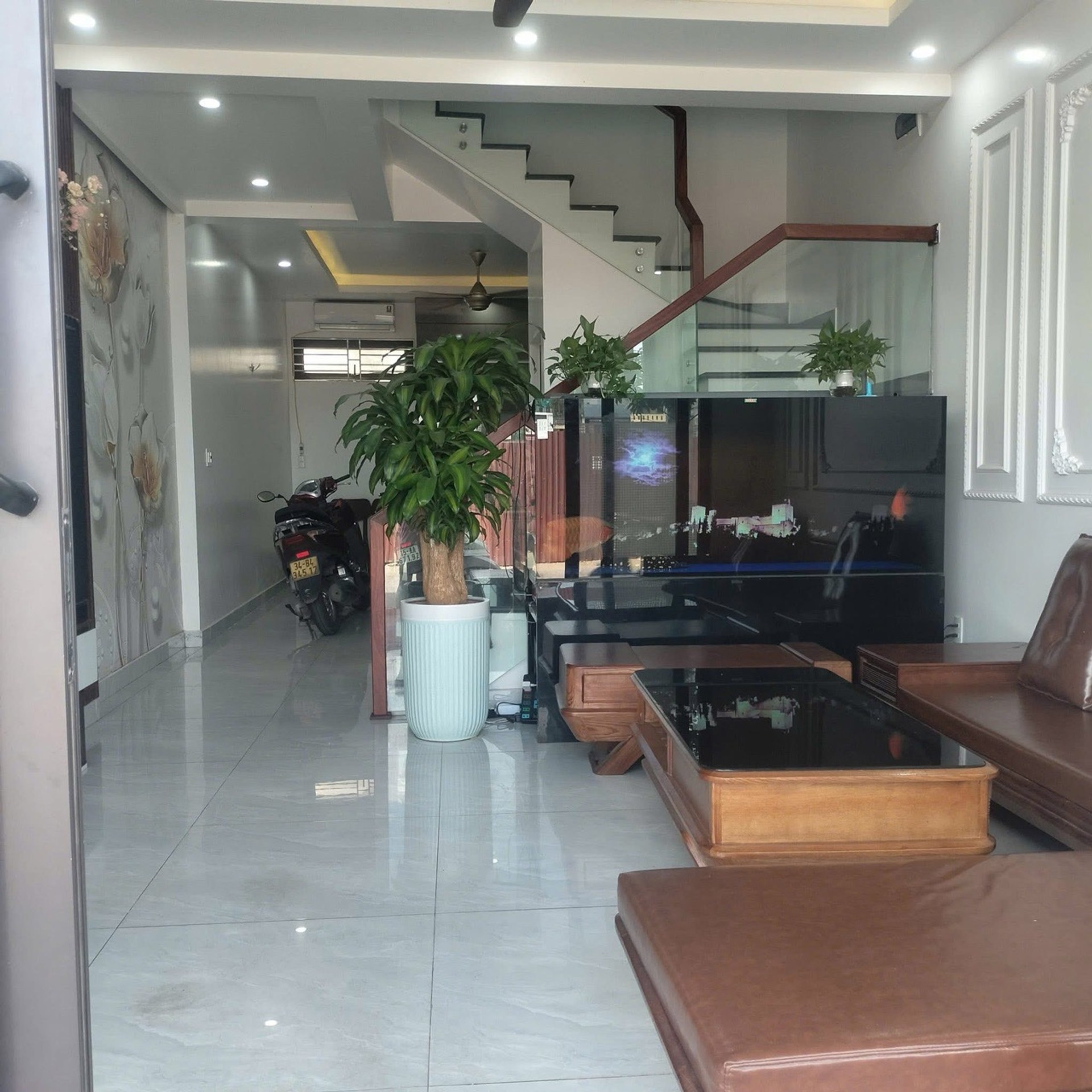 Nhà mặt đường Lán Bè – View sông Tam Bạc, vị trí đẹp giữa trung tâm.