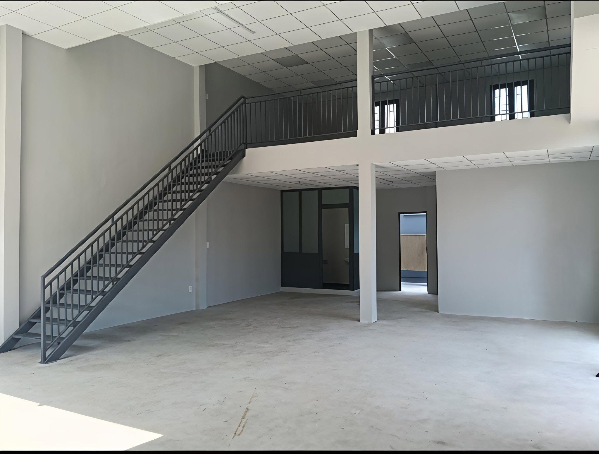 CHO THUÊ XƯỞNG BÀ ĐIỂM 200M2 GIÁ 14 TRIỆU