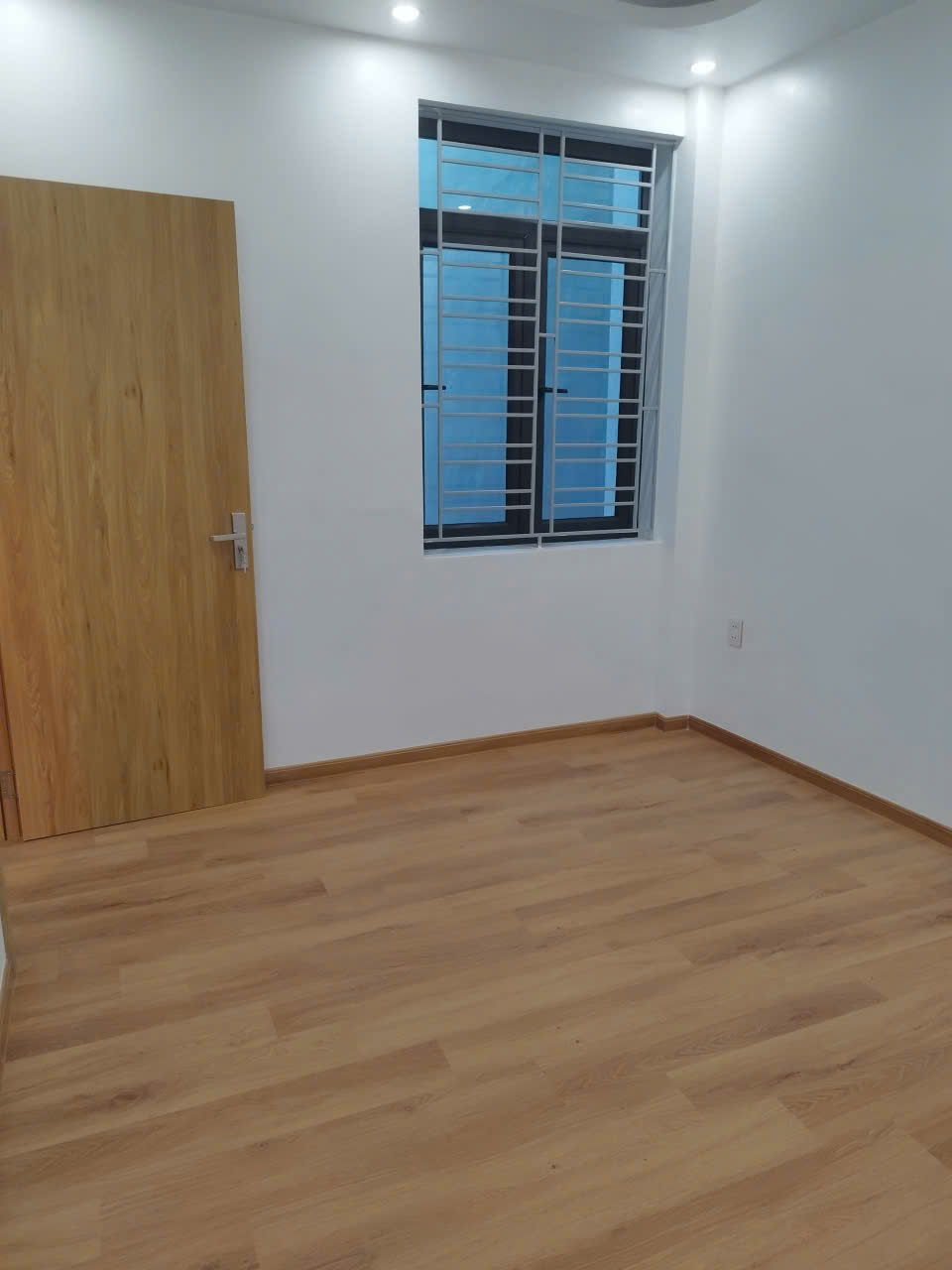 🏡 NHÀ 3 TẦNG ĐỘC LẬP – GẦN BÙI VIỆN – GIÁ 2,45 TỶ