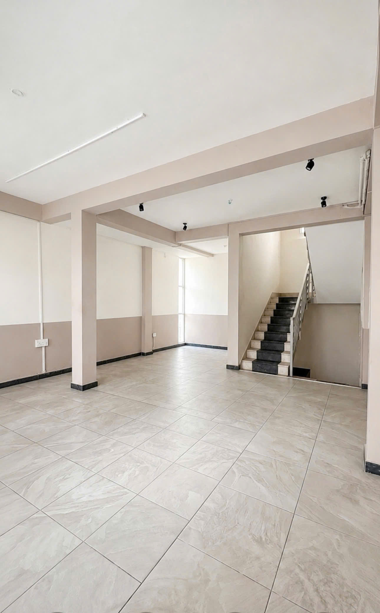 MẶT TIỀN KINH DOANH HÒA HẢO QUẬN 10 - 5 TẦNG - NGANG 5M - DTSD 177M² - DÒNG TIỀN GẦN NỬA TỶ/NĂM