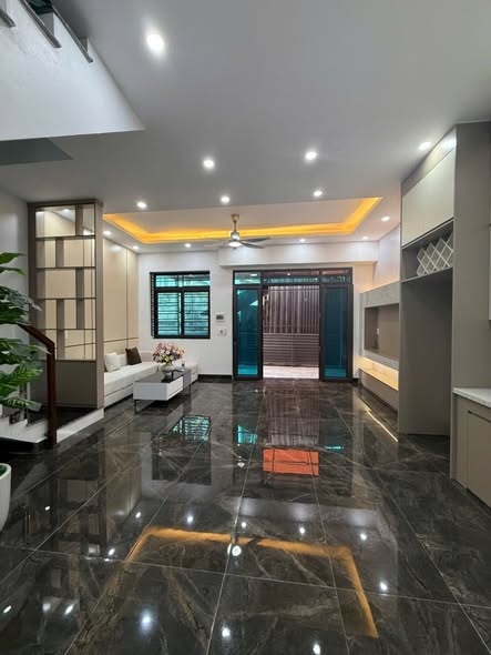 Bán nhà 3 tầng ngõ đường Trần Hưng Đạo, ph Ngọc Châu, TP HD, 43m2, mt 6m, 3 ngủ, gần đường lớn