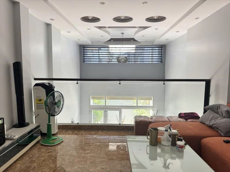 Bán nhà HXH 10m Ni Sư Huỳnh Liên - gần Đồng Đen, 4x23m, 5 Tầng - 5PN, 14,9 tỷ.