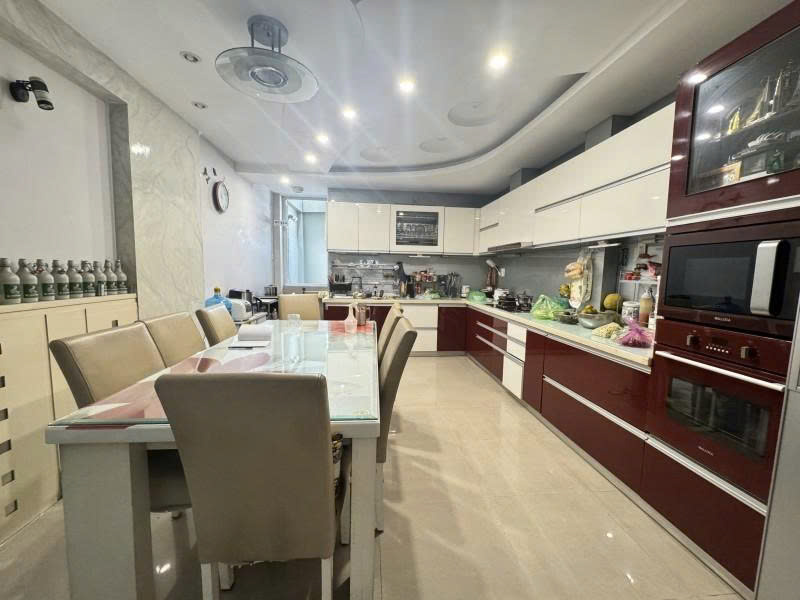Bán nhà HXH 10m Ni Sư Huỳnh Liên - gần Đồng Đen, 4x23m, 5 Tầng - 5PN, 14,9 tỷ.