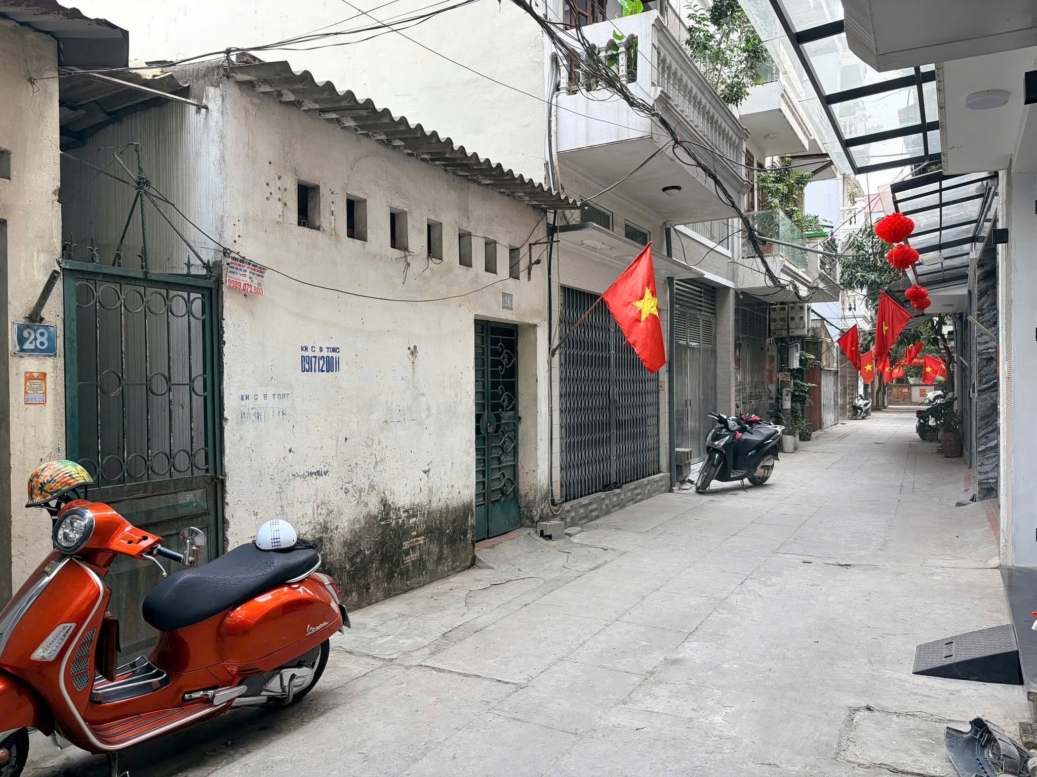 Đức giang,long biên 9tỷ 55m phân lô ô tô,cần bán chuyển vào nam