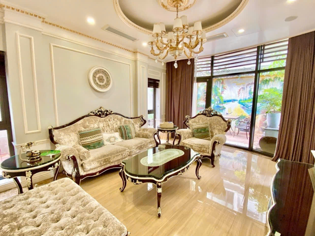 Bán biệt thự Tây Hồ, gần hồ, 120m, ở sướng, đầy đủ tiện nghi, chỉ 35 tỷ