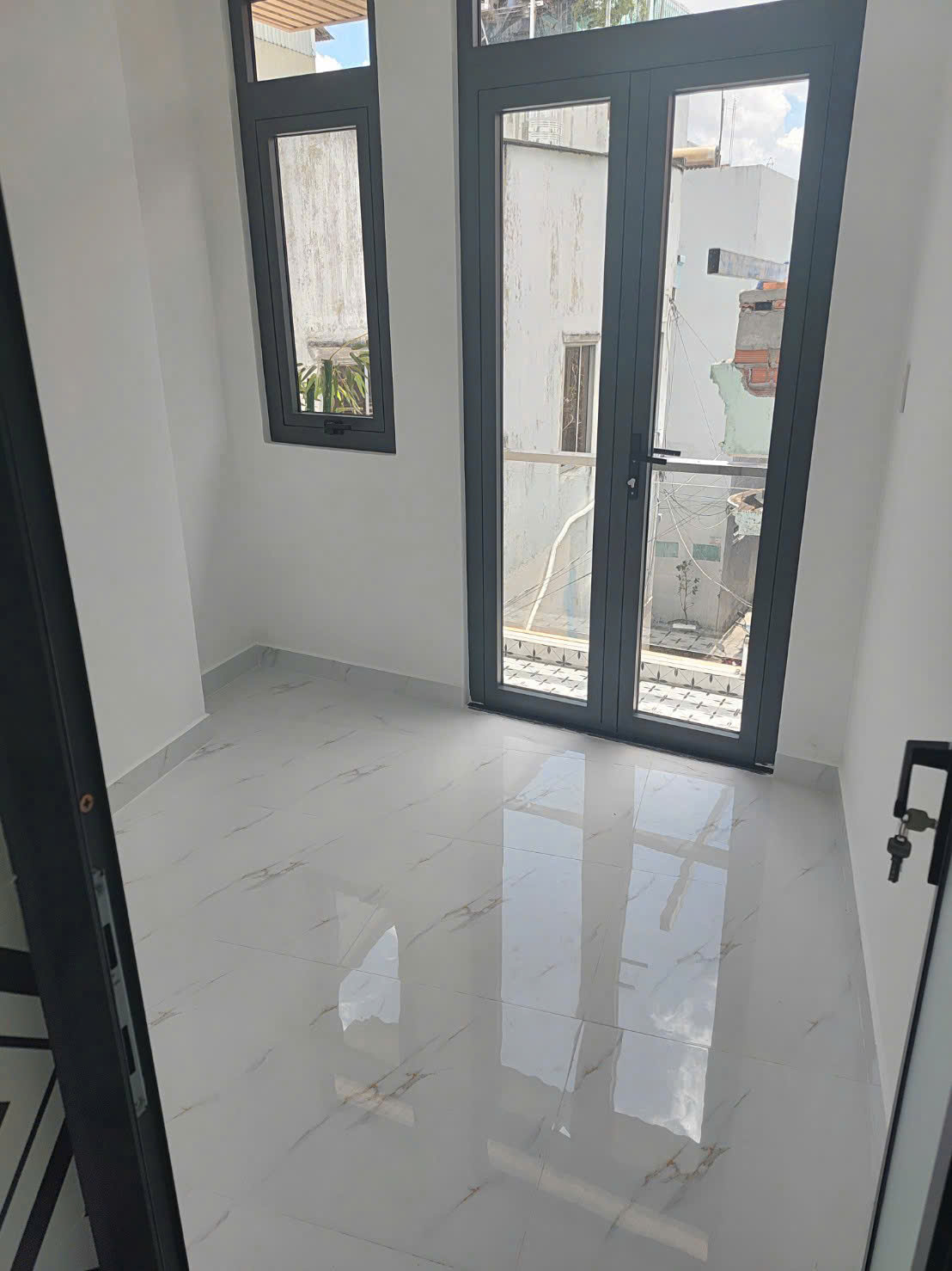 BÁN NHÀ KHU DÂN CƯ HIỆN HỮU 2 TẦNG  – CHỈ 1tỷ 690TR TẠI Q7