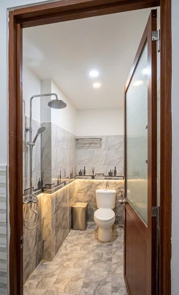 Bán nhà Cách Mạng Tháng Tám, QUẬN 10, 52 m2, giá 6.5 tỷ, chỉ 125 tr/m2-3