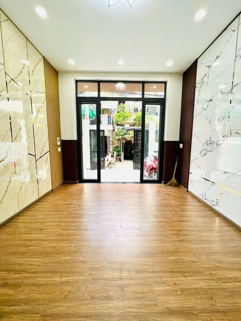 Nhà 3 tầng đẹp, Bình Trị Đông, Bình Tân