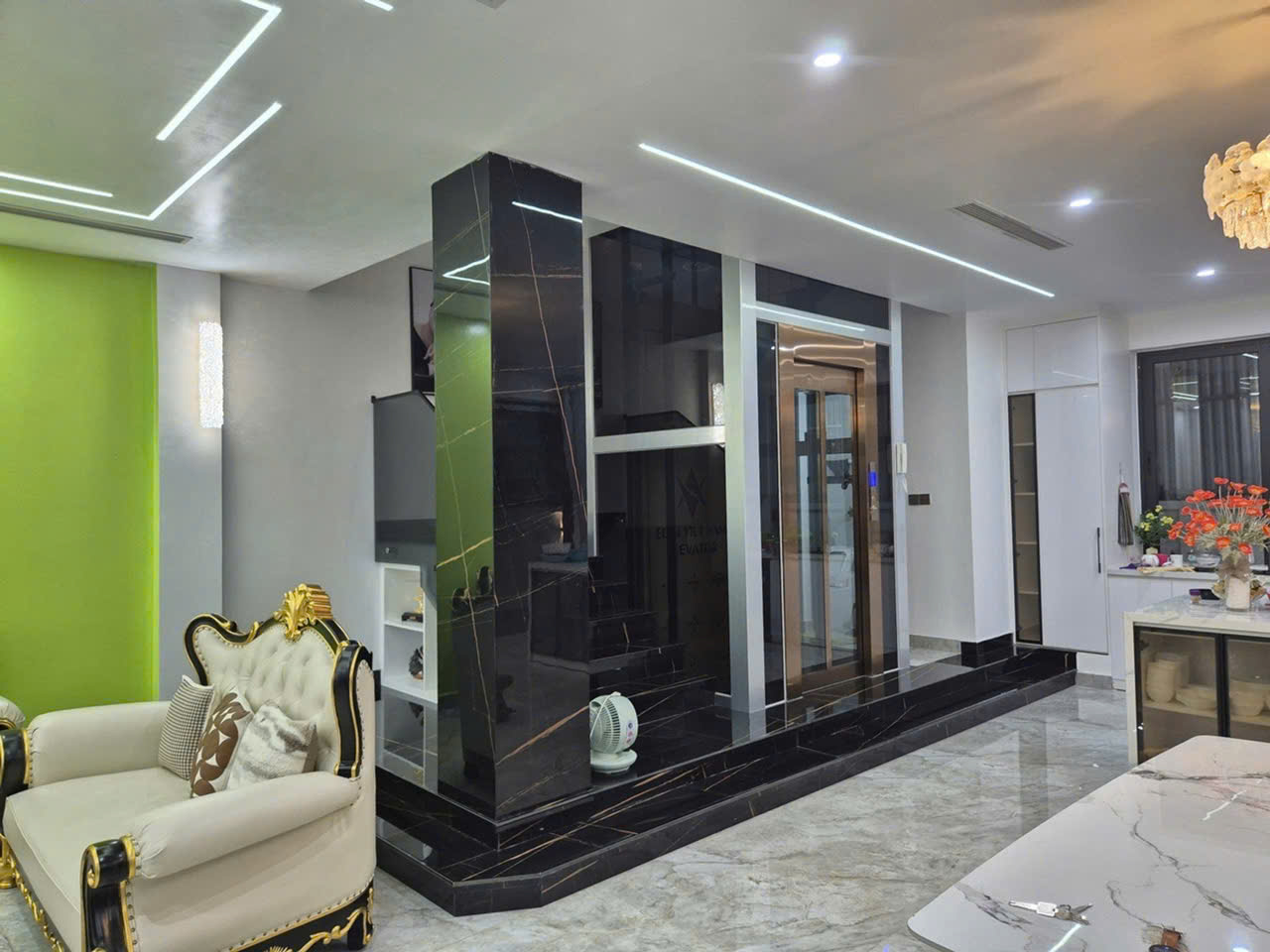 🏡Biệt thự Làng Việt Kiều Quốc Tế VĨNH NIỆM - 3 Tầng Thang máy 240M G.iá 17.8 tỷ