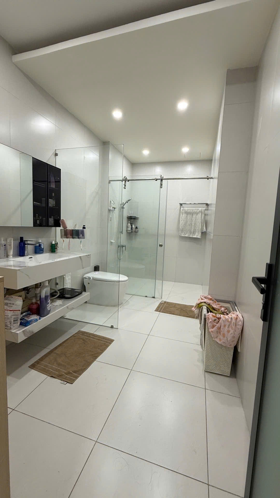bán nhà hẻm xe tang  nhà mới sos gấp bán q4 
4  tấm rẻ bèo-3