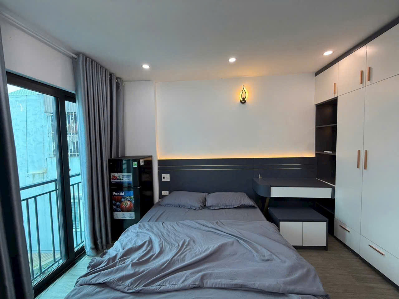 Bán nhà tam trinh 6 tầng long lanh 2 mặt ngõ cách phố 90M hoàng mai