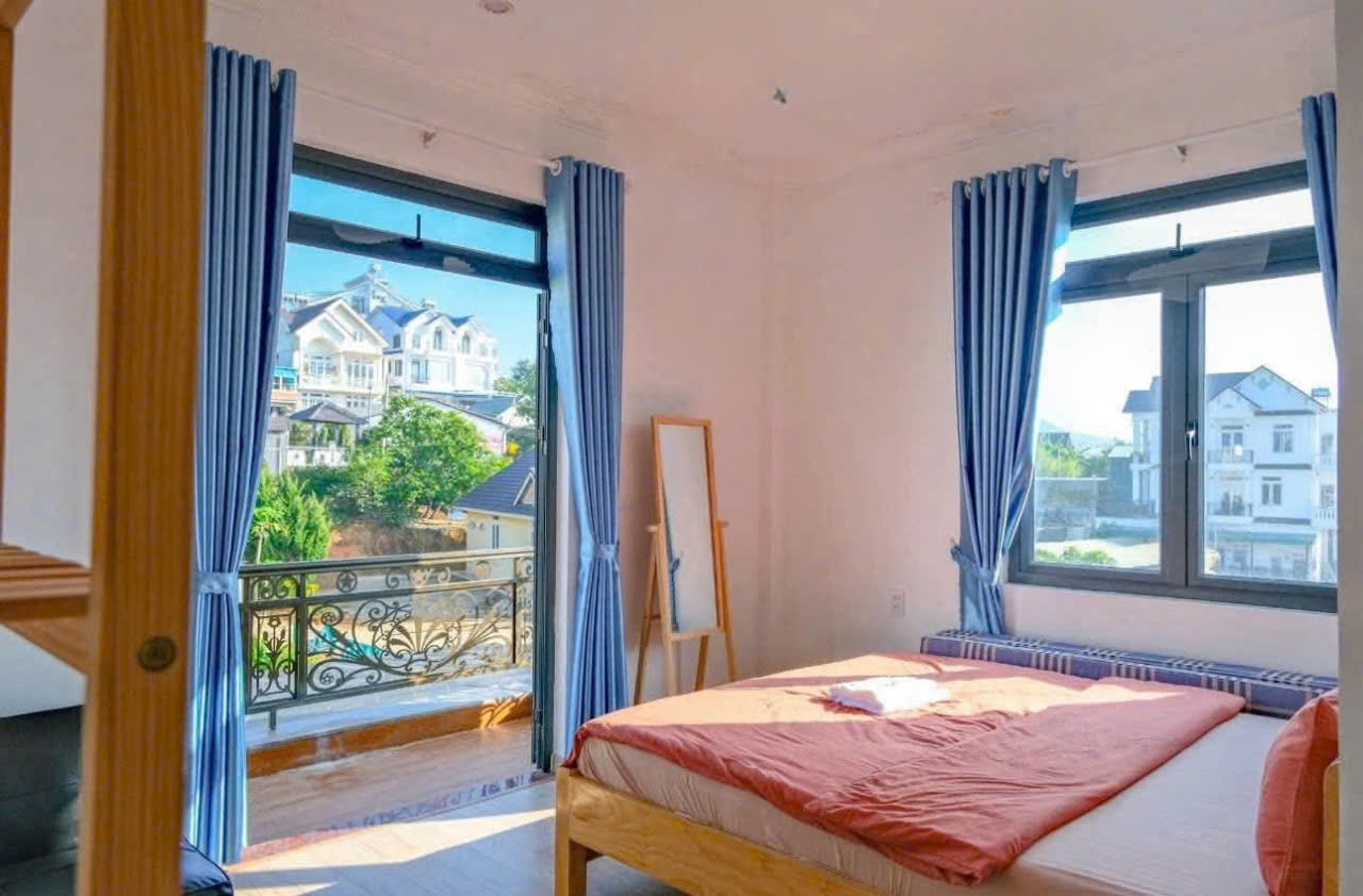 Cho  thuê villa 7 phòng Nam Hồ Phường 11 Đà Lạt 20 triệu/tháng-3