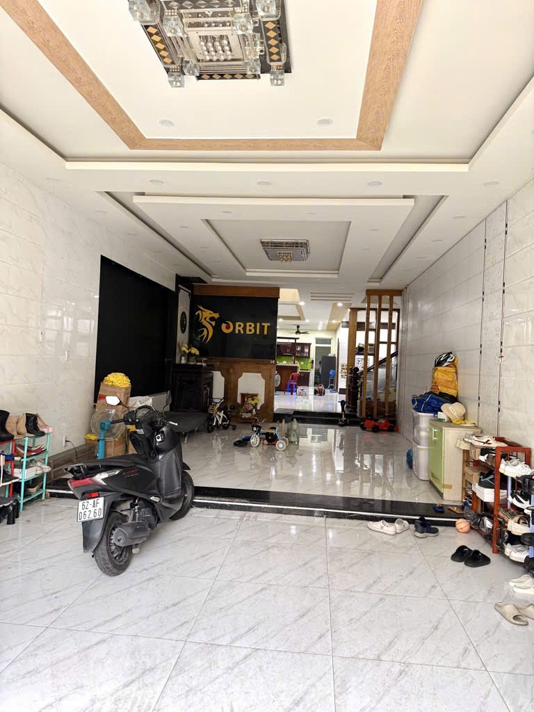 Giảm  Mạnh  Còn  22 Tỷ 99 Bán Nhà Trịnh Đình Trọng  230m2 Đường Nhựa 6m Thông  Phú Trung Tân Phú